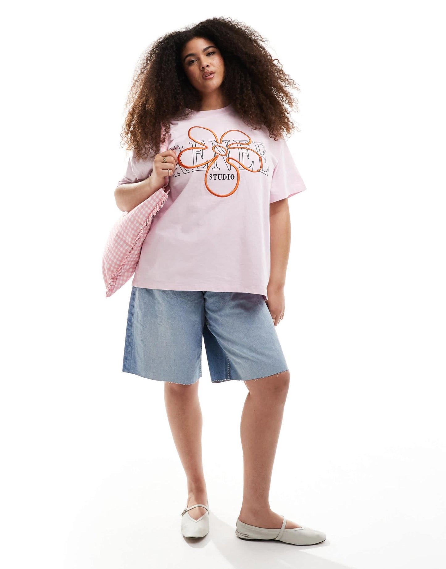 Renee Studio Plus exclusive crew neck embroidered flower logo t-shirt in pink - ASOS Sample Sale