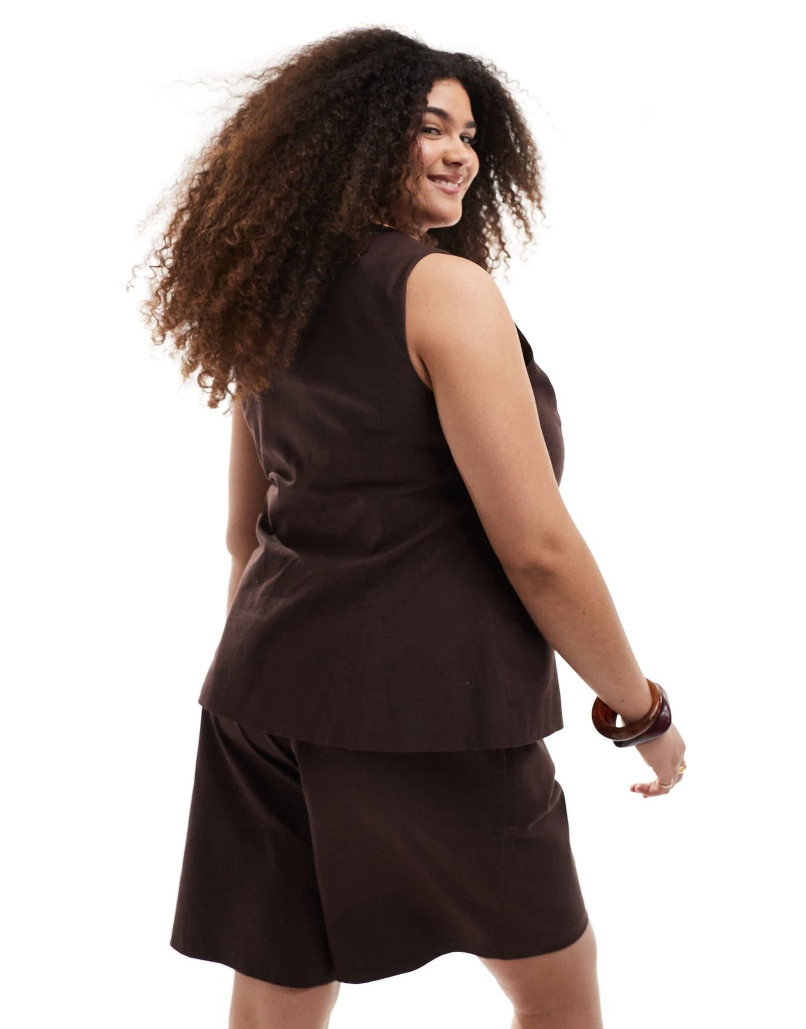 Renee Studio Plus exclusive linen blend tailored shorts co-ord in chocolate brown - ASOS Sample Sale