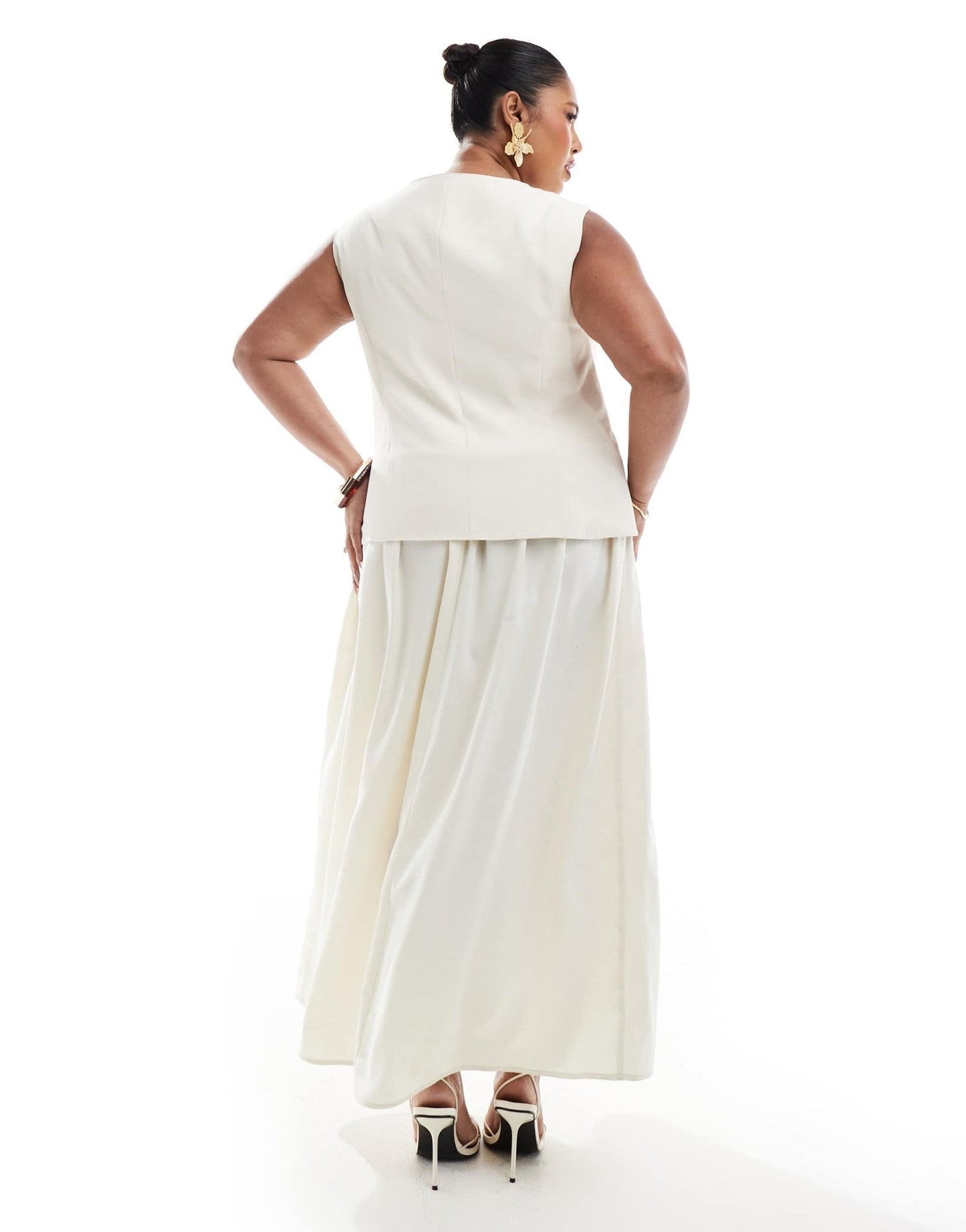 Renee Studio Plus exclusive tailored waistcoat maxi dress in cream - ASOS Sample Sale