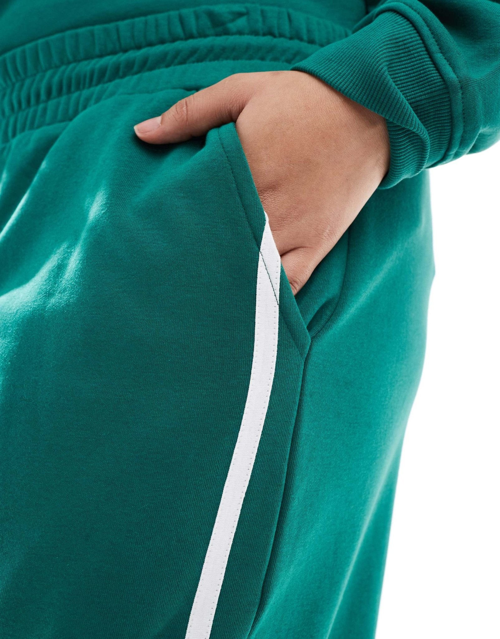 Renee Studio Plus exclusive wide leg side stripe contrast tie waist joggers co - ord in green - ASOS Sample Sale