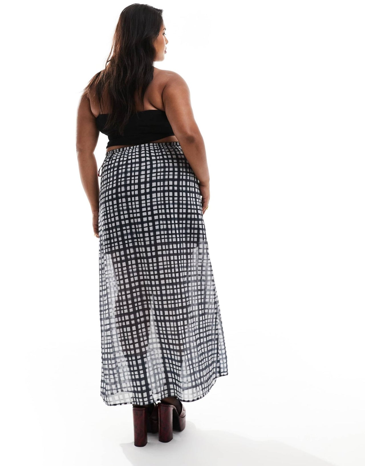 Renee Studio Plus x Holly Wynne exclusive maxi skirt co - ord in grey check - ASOS Sample Sale