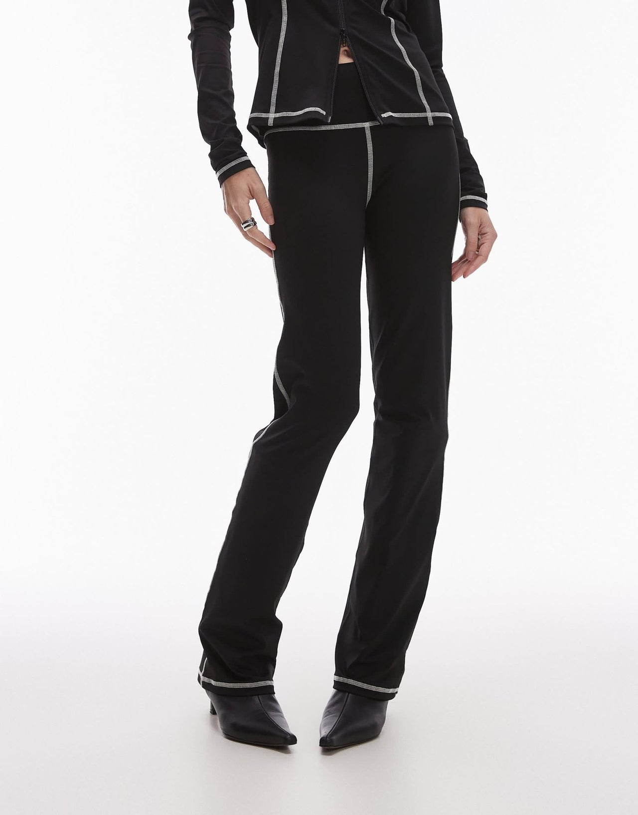 Resume low rise straight leg leggings with contrast stich in black co - ord - ASOS Sample Sale
