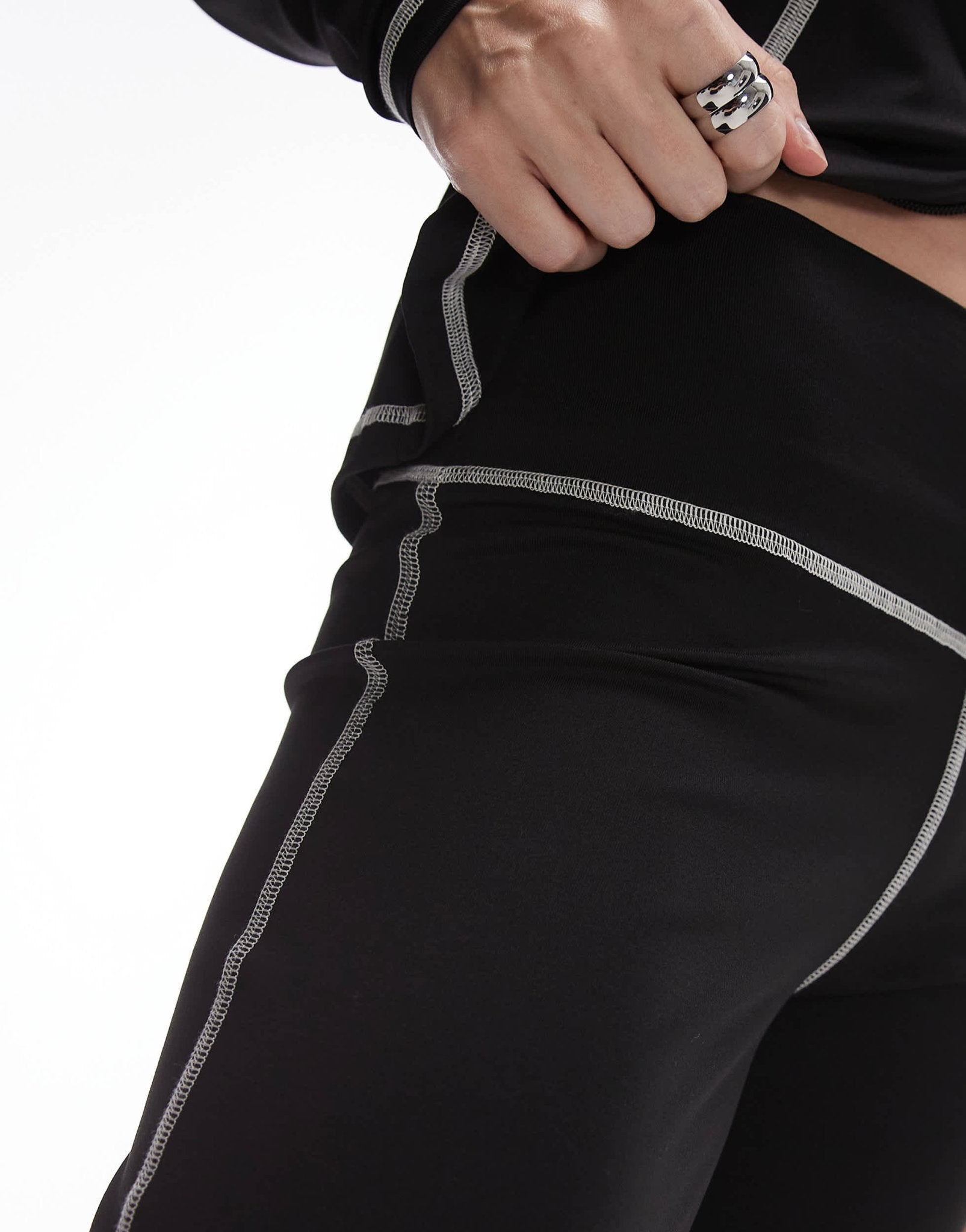 Resume low rise straight leg leggings with contrast stich in black co - ord - ASOS Sample Sale