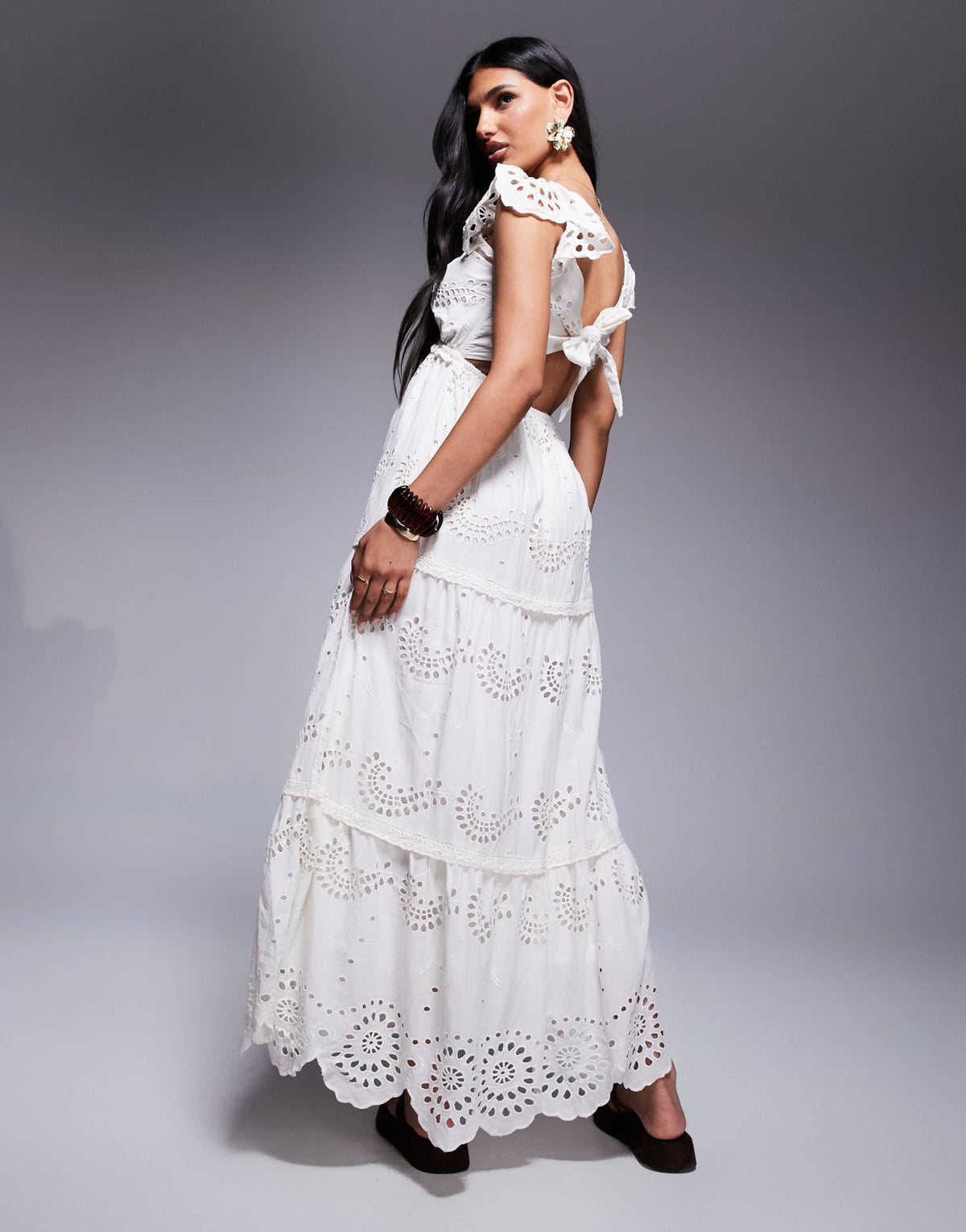 River Island broderie midi dress in cream - ASOS Sample Sale