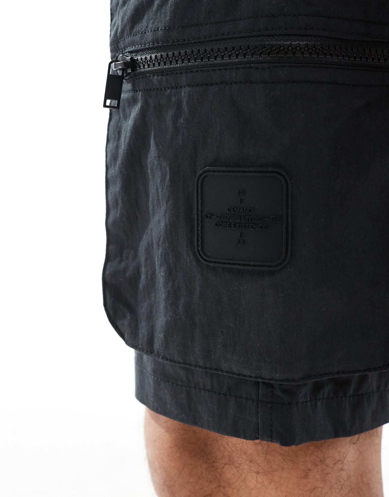 River Island cargo shorts in black - ASOS Sample Sale