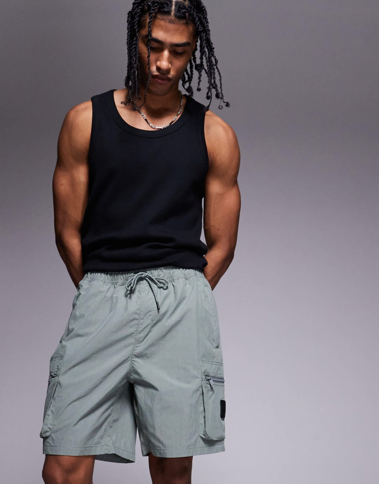 River Island cargo shorts in green - ASOS Sample Sale