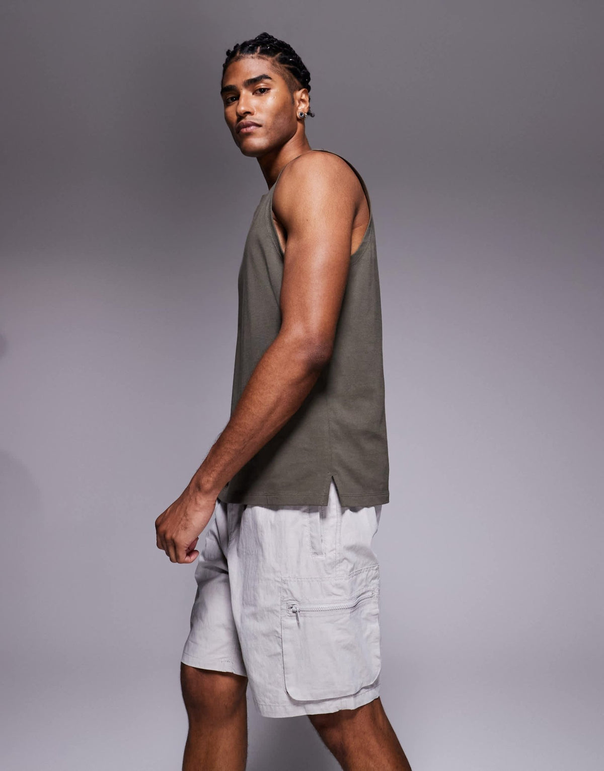 River Island cargo shorts in light grey - ASOS Sample Sale