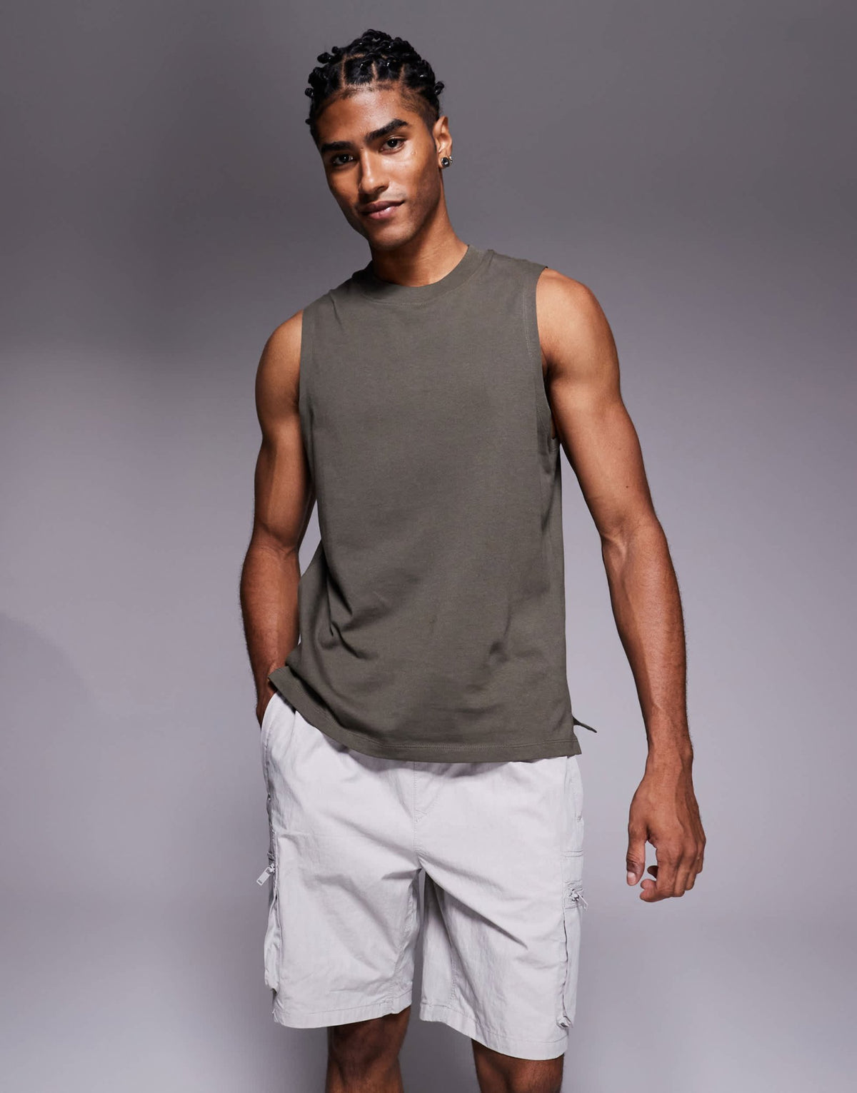 River Island cargo shorts in light grey - ASOS Sample Sale