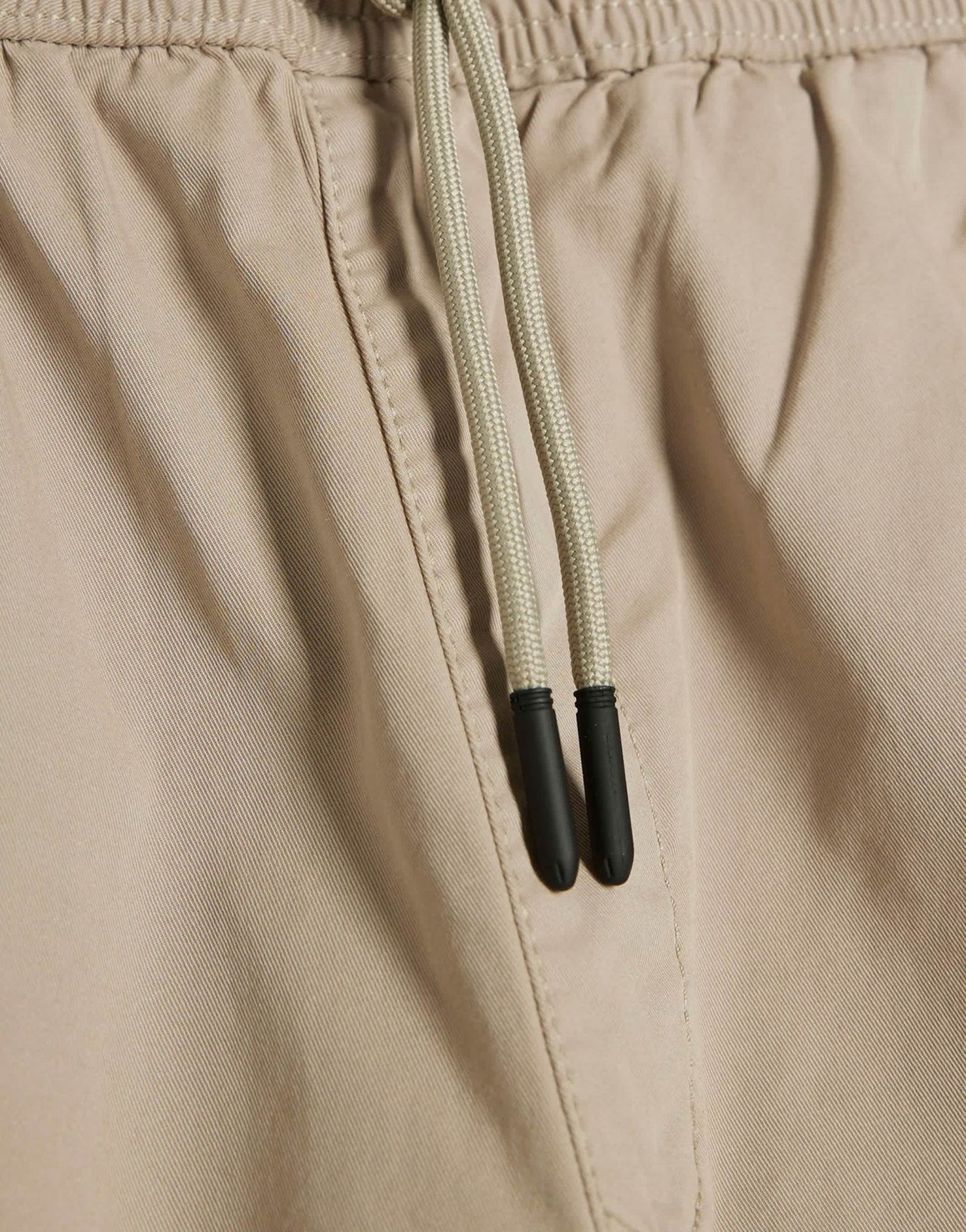 River Island cuffed cargo trousers in medium stone - ASOS Sample Sale