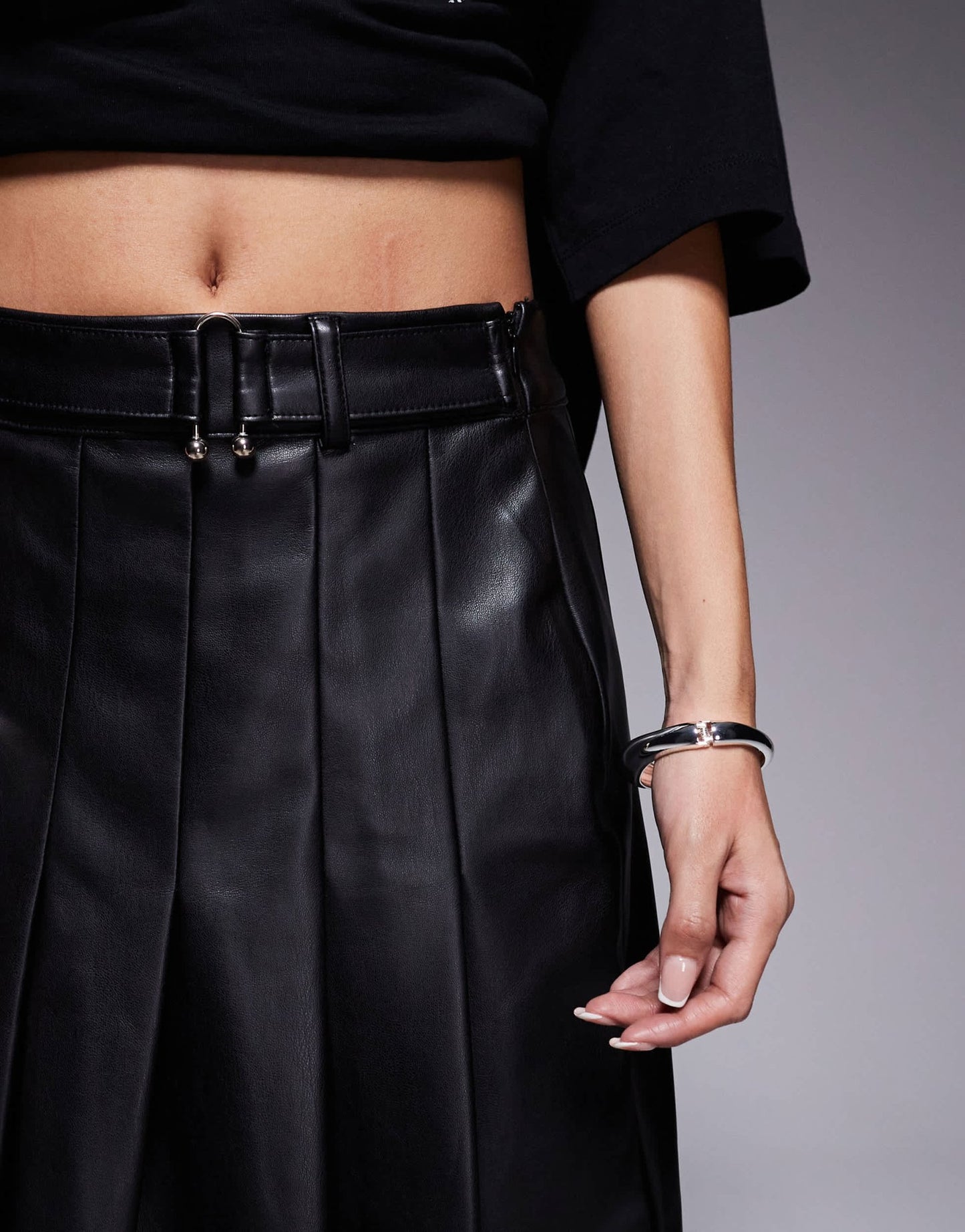 River Island faux leather pleated midi skirt in black - ASOS Sample Sale