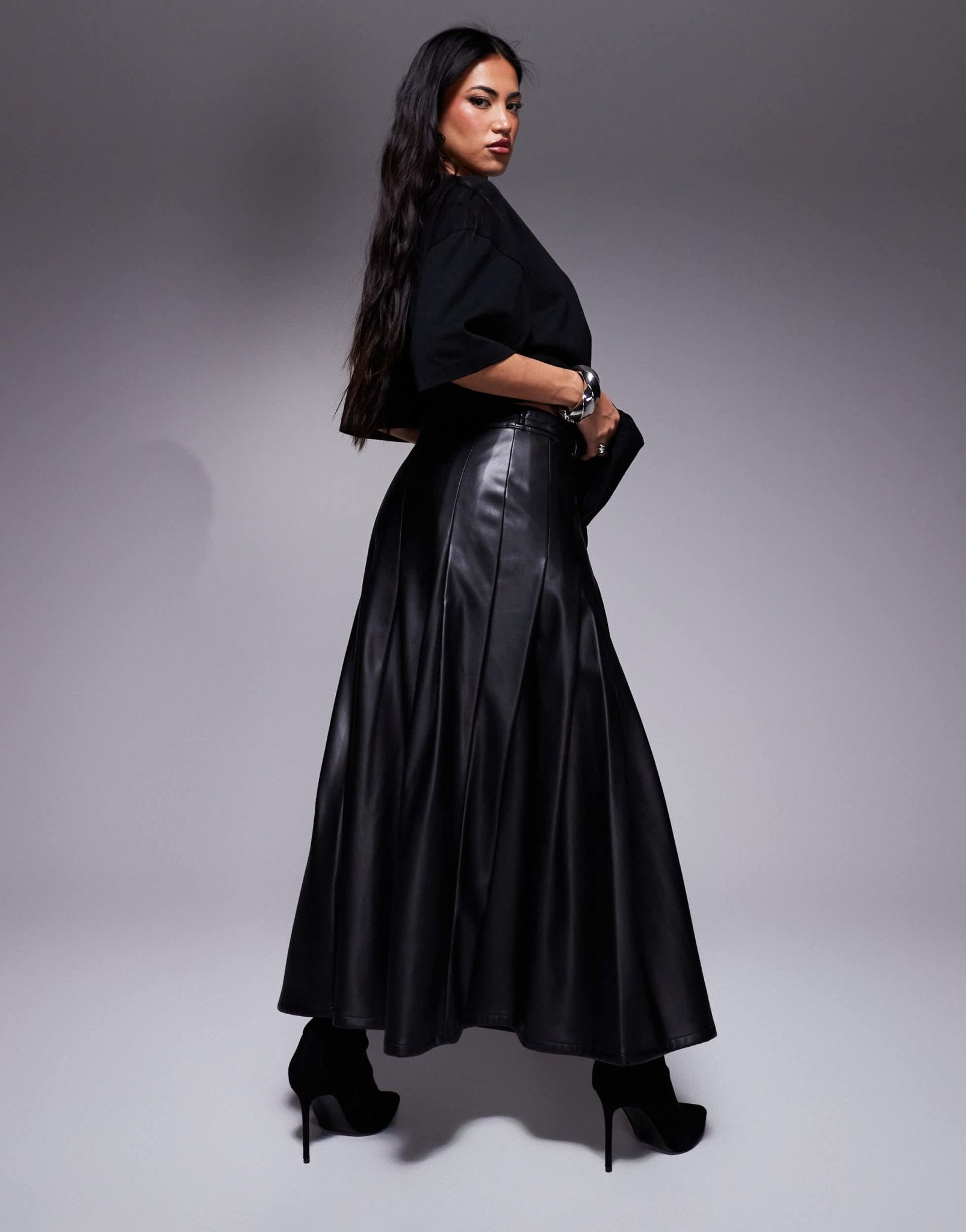 River Island faux leather pleated midi skirt in black - ASOS Sample Sale