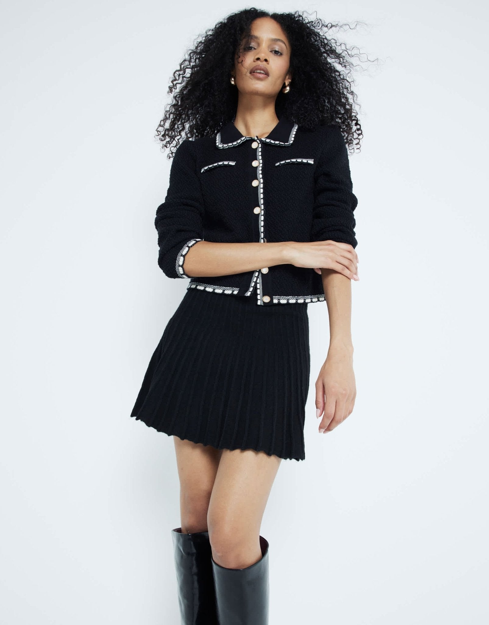 River Island flippy mini skirt in black - ASOS Sample Sale