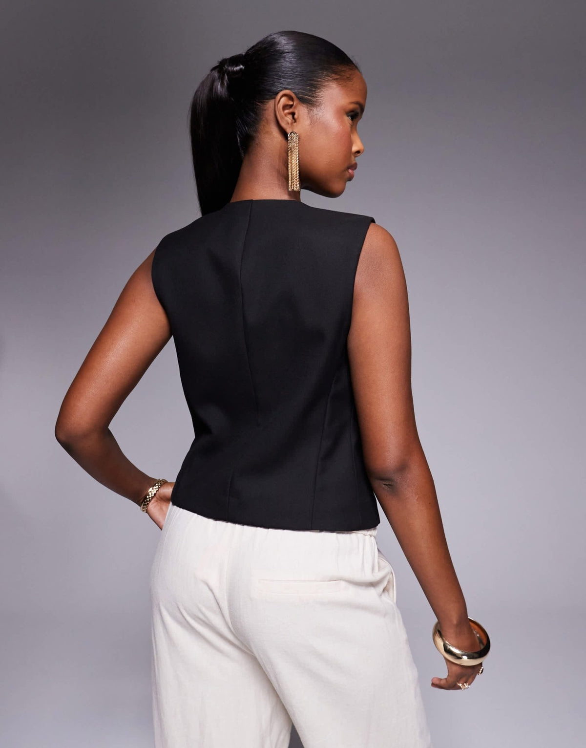River Island high neck waistcoat in black - ASOS Sample Sale