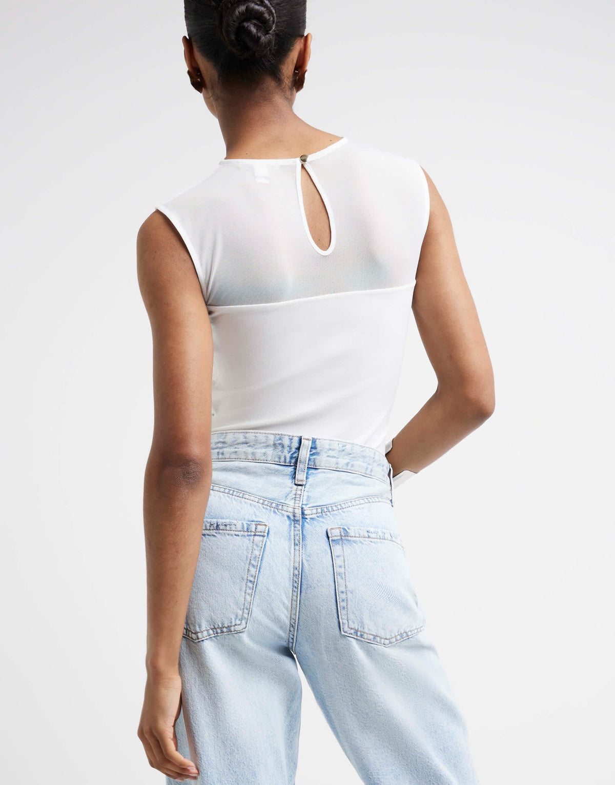 River Island High waisted relaxed straight jeans in denim - light - ASOS Sample Sale