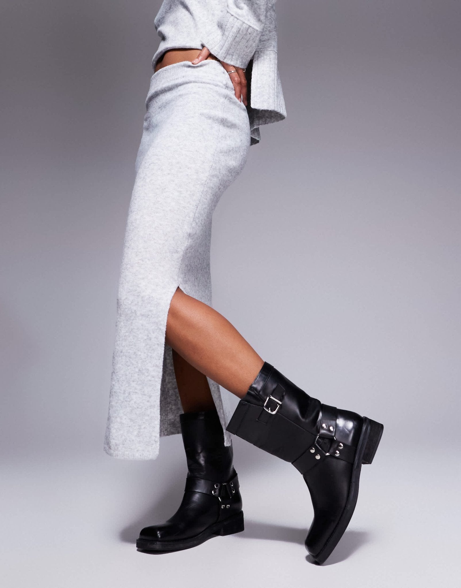 River Island knitted maxi skirt in light grey - ASOS Sample Sale