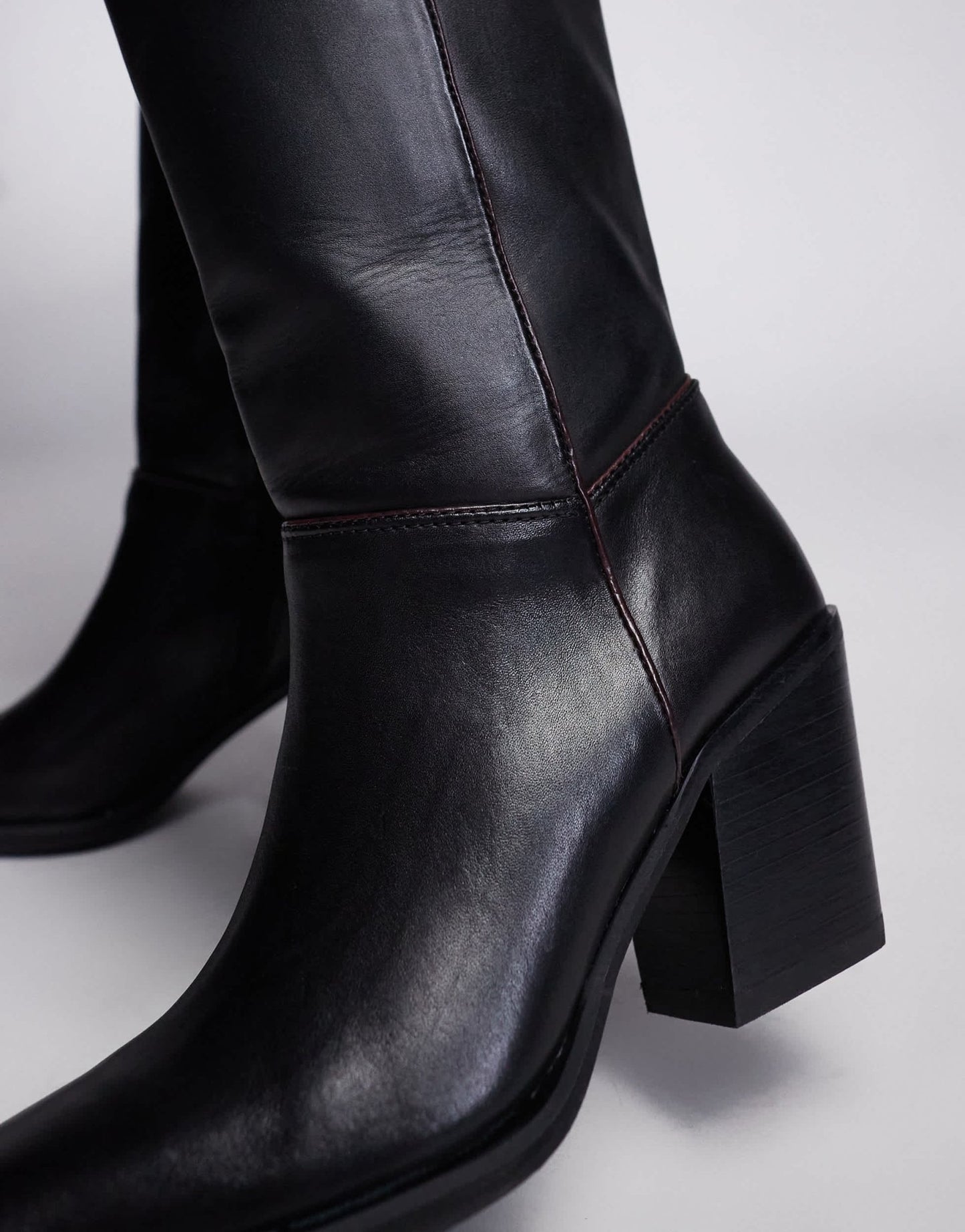River Island leather clean knee high boot in black - ASOS Sample Sale
