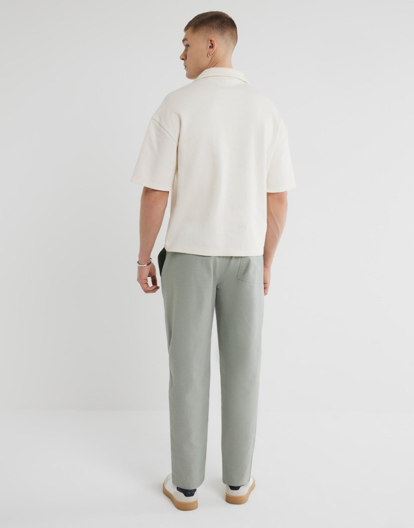 River Island linen blend pull on trousers in light green - ASOS Sample Sale