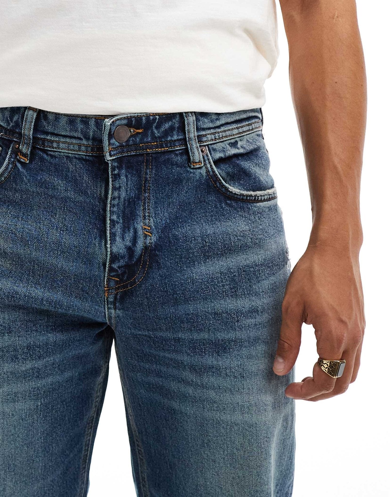 River Island loose fit jeans in mid blue - ASOS Sample Sale