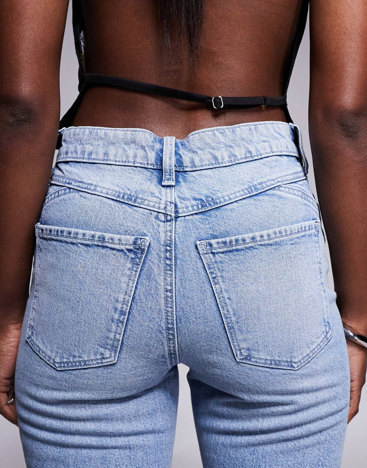 River Island mom jeans in light blue - ASOS Sample Sale
