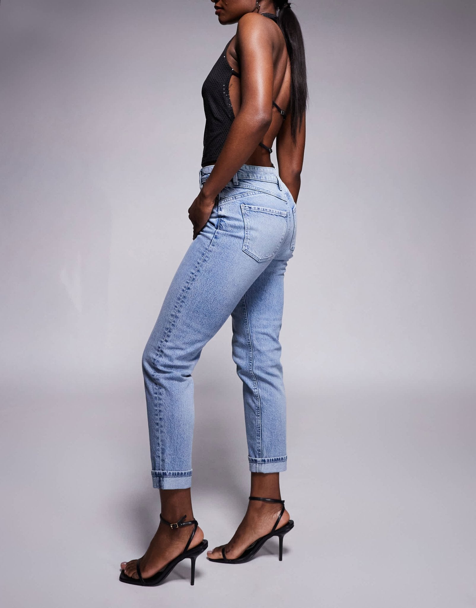 River Island mom jeans in light blue - ASOS Sample Sale
