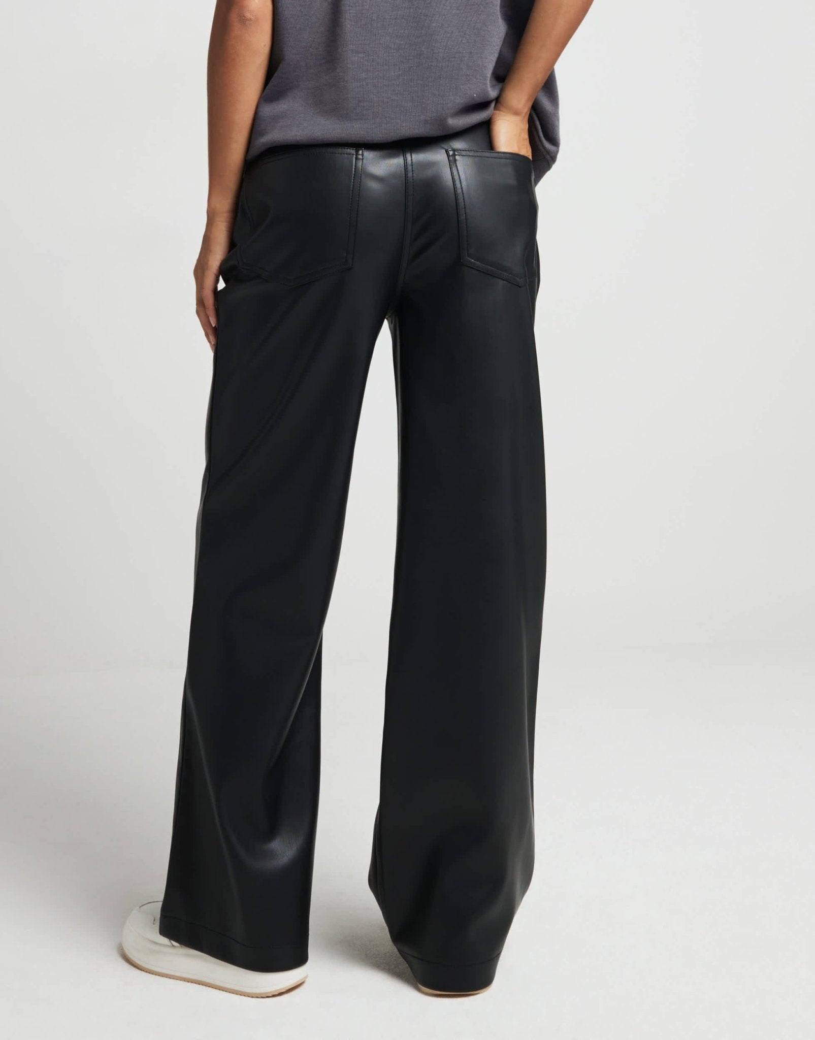 River Island Petite faux leather straight leg trouser in black - ASOS Sample Sale