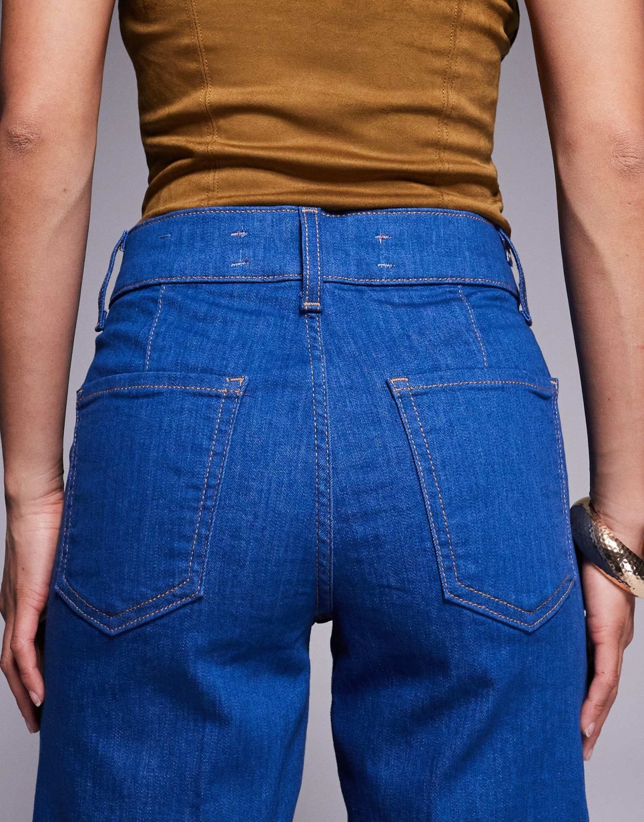 River Island Petite relaxed flare jean in bright blue - ASOS Sample Sale