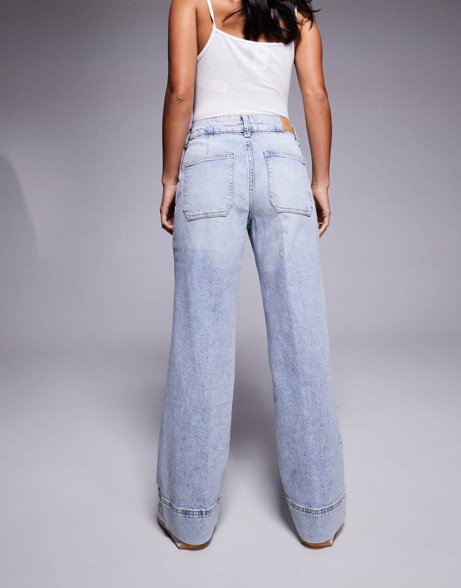 River Island Petite wide leg jean in lightwash blue - ASOS Sample Sale
