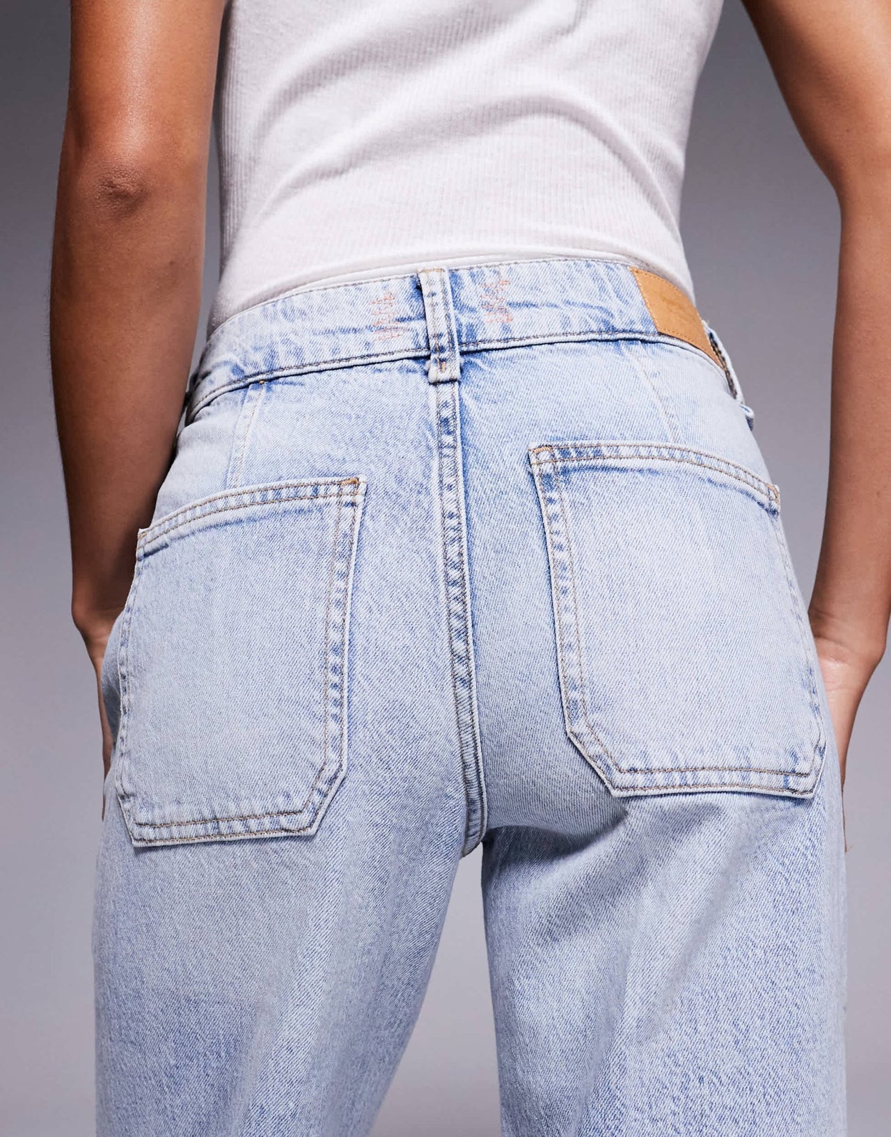 River Island Petite wide leg jean in lightwash blue - ASOS Sample Sale