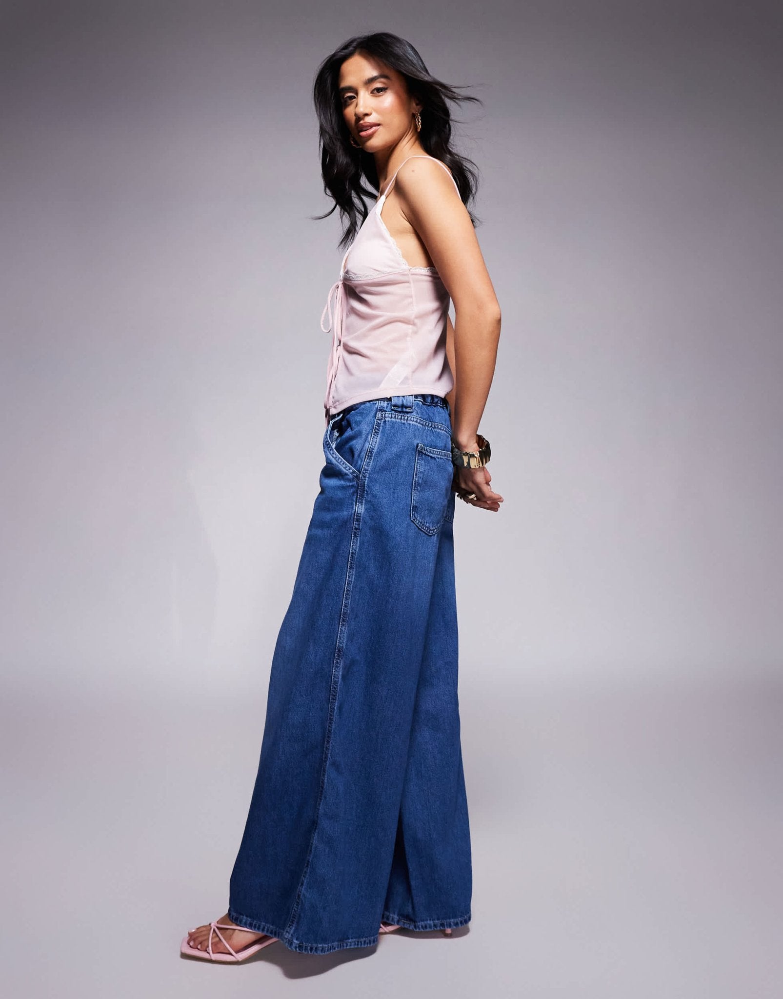 River Island Petite wide leg jean with elasticated back in midwash blue - ASOS Sample Sale
