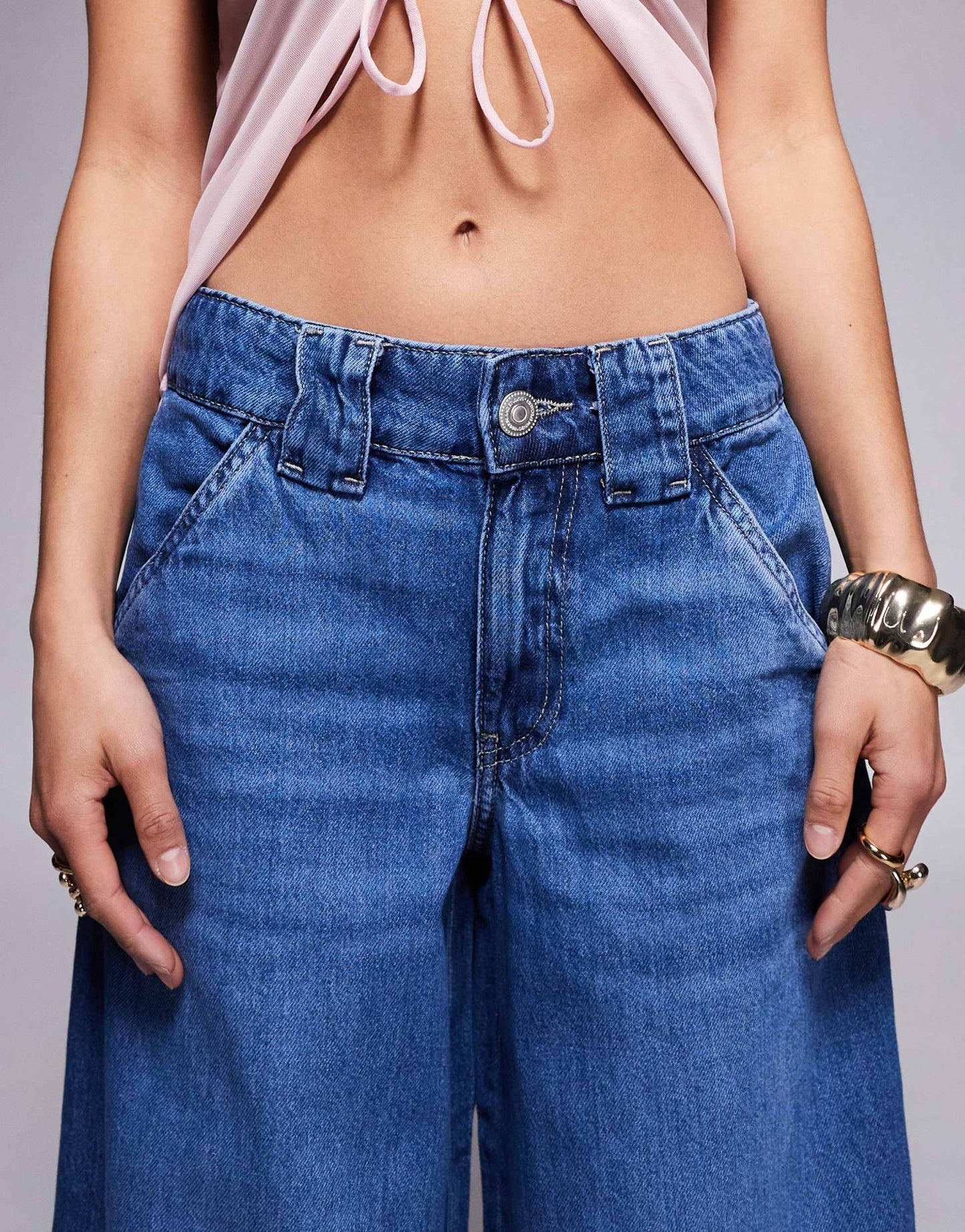 River Island Petite wide leg jean with elasticated back in midwash blue - ASOS Sample Sale