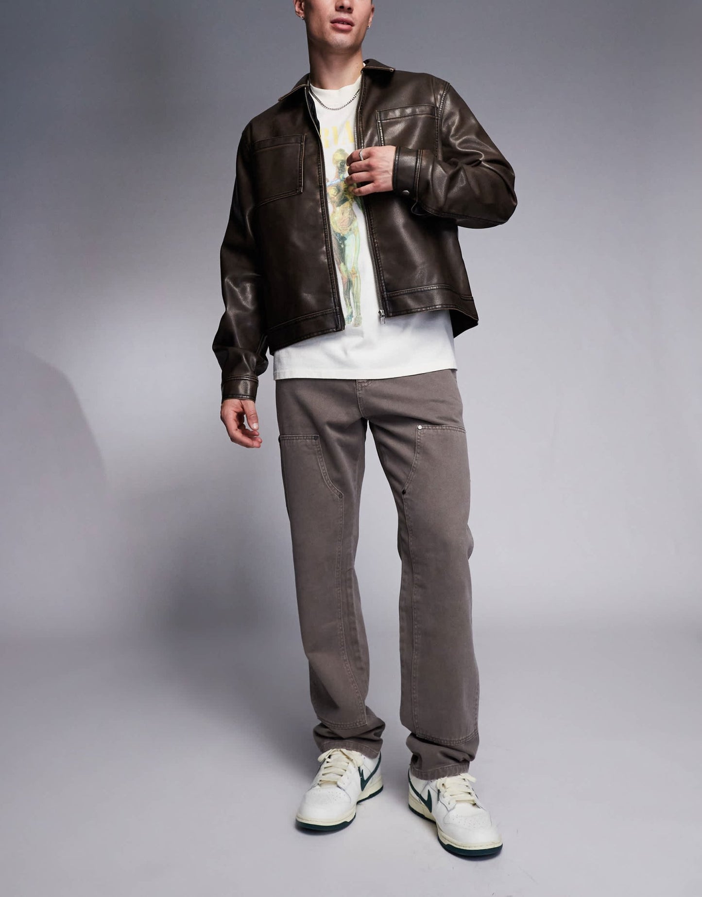 River Island relaxed carpenter jeans in brown - ASOS Sample Sale