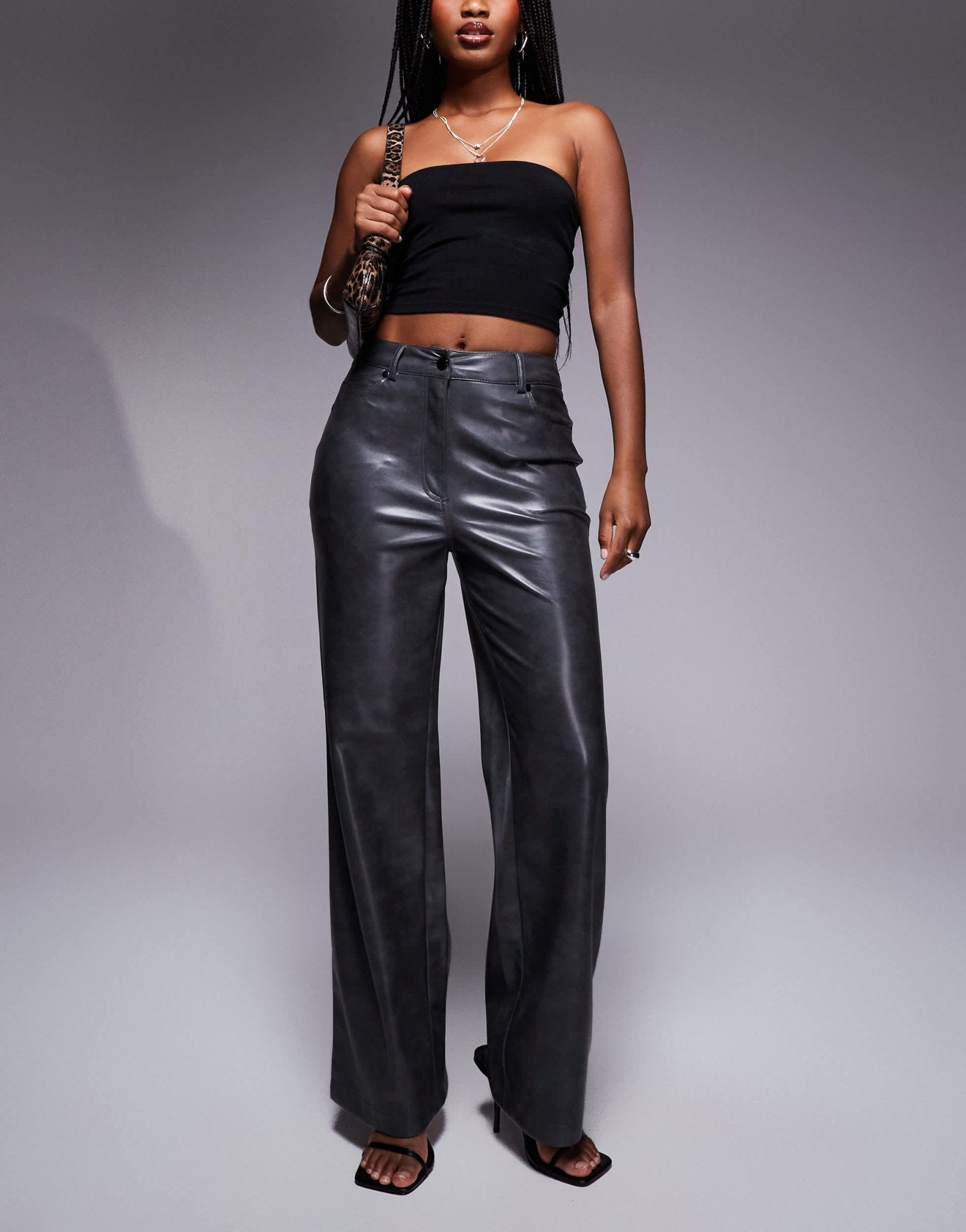River Island relaxed straight leg jean in grey - ASOS Sample Sale
