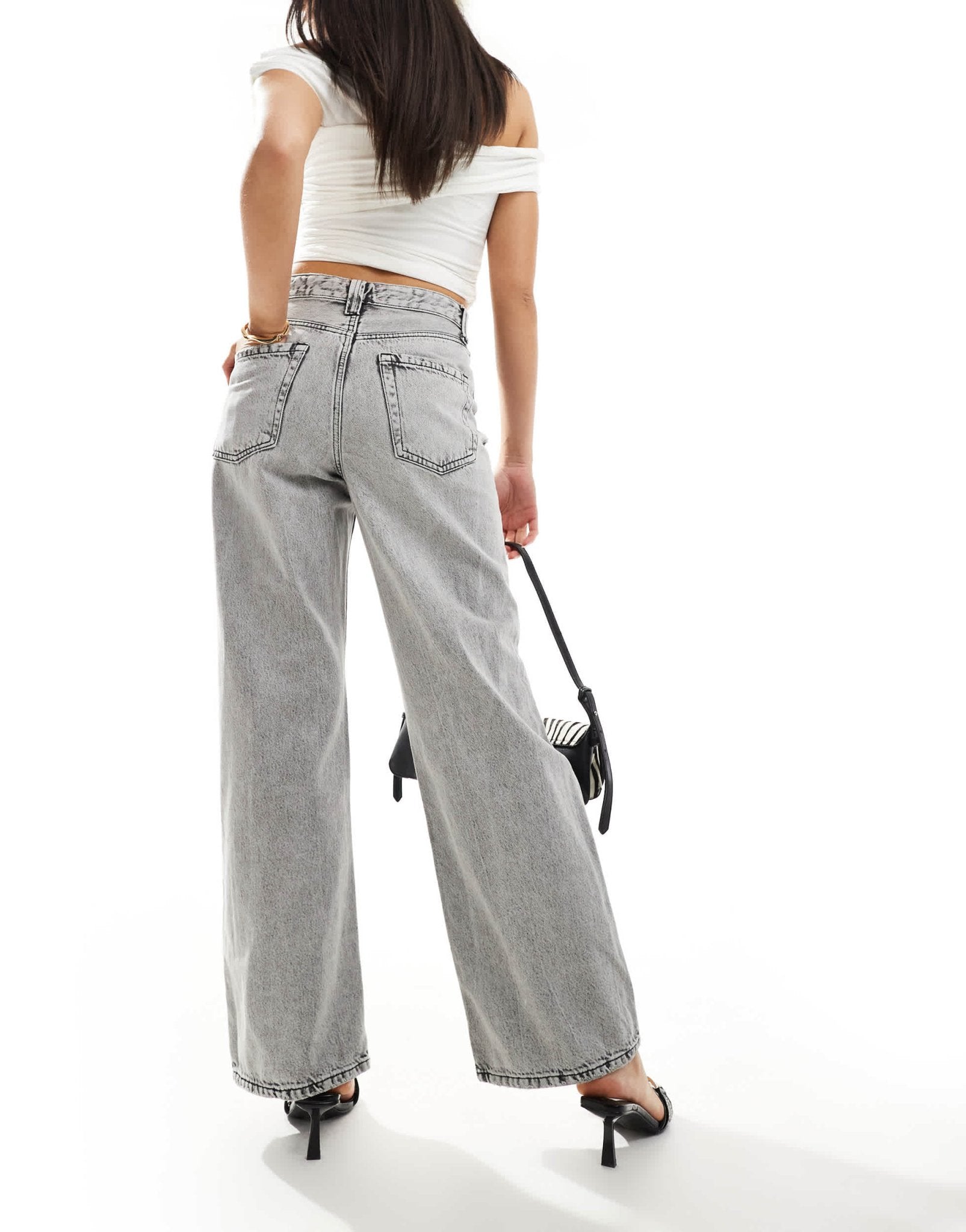 River Island relaxed straight leg jean in grey - ASOS Sample Sale