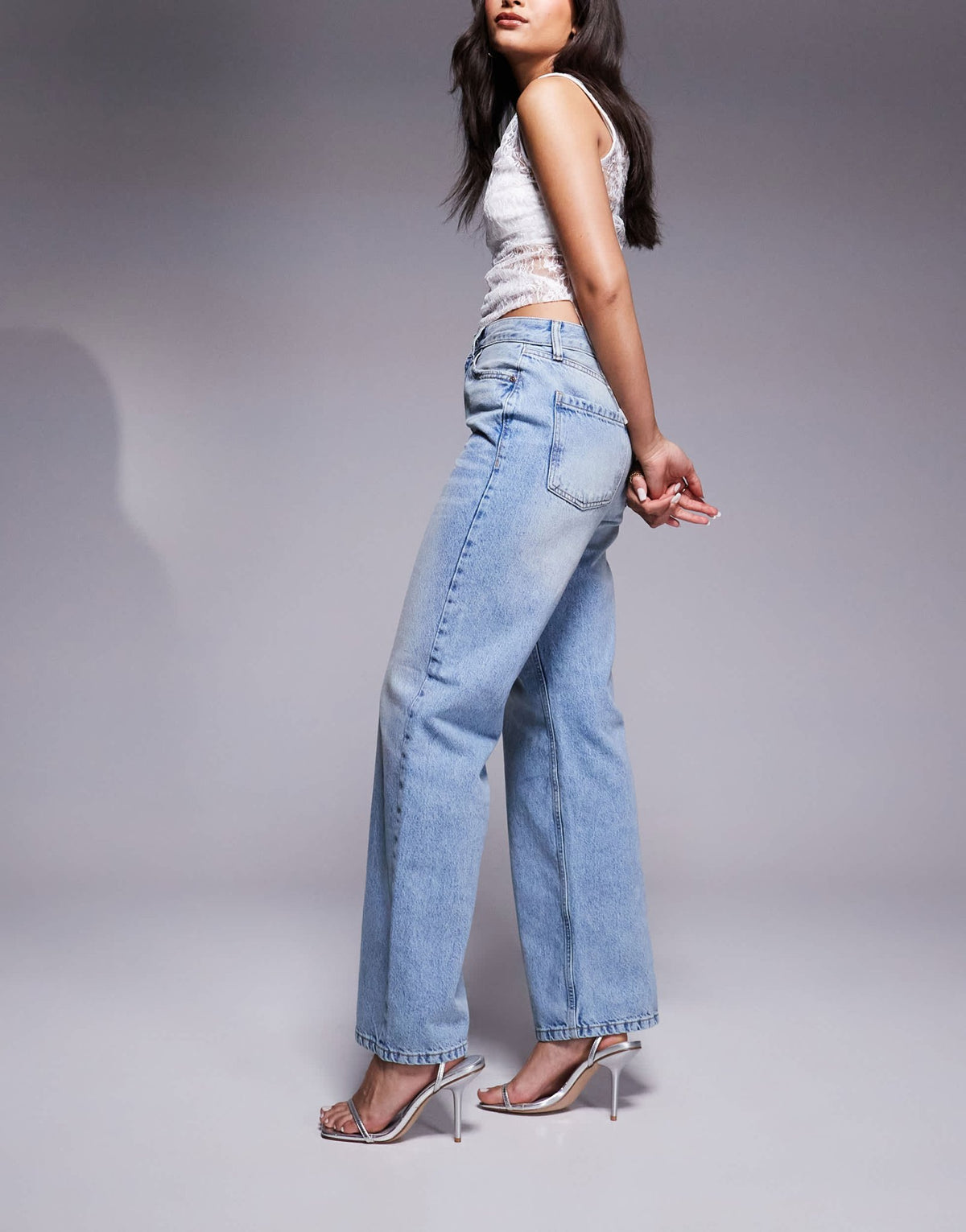 River Island relaxed straight leg jean in midwash blue - ASOS Sample Sale
