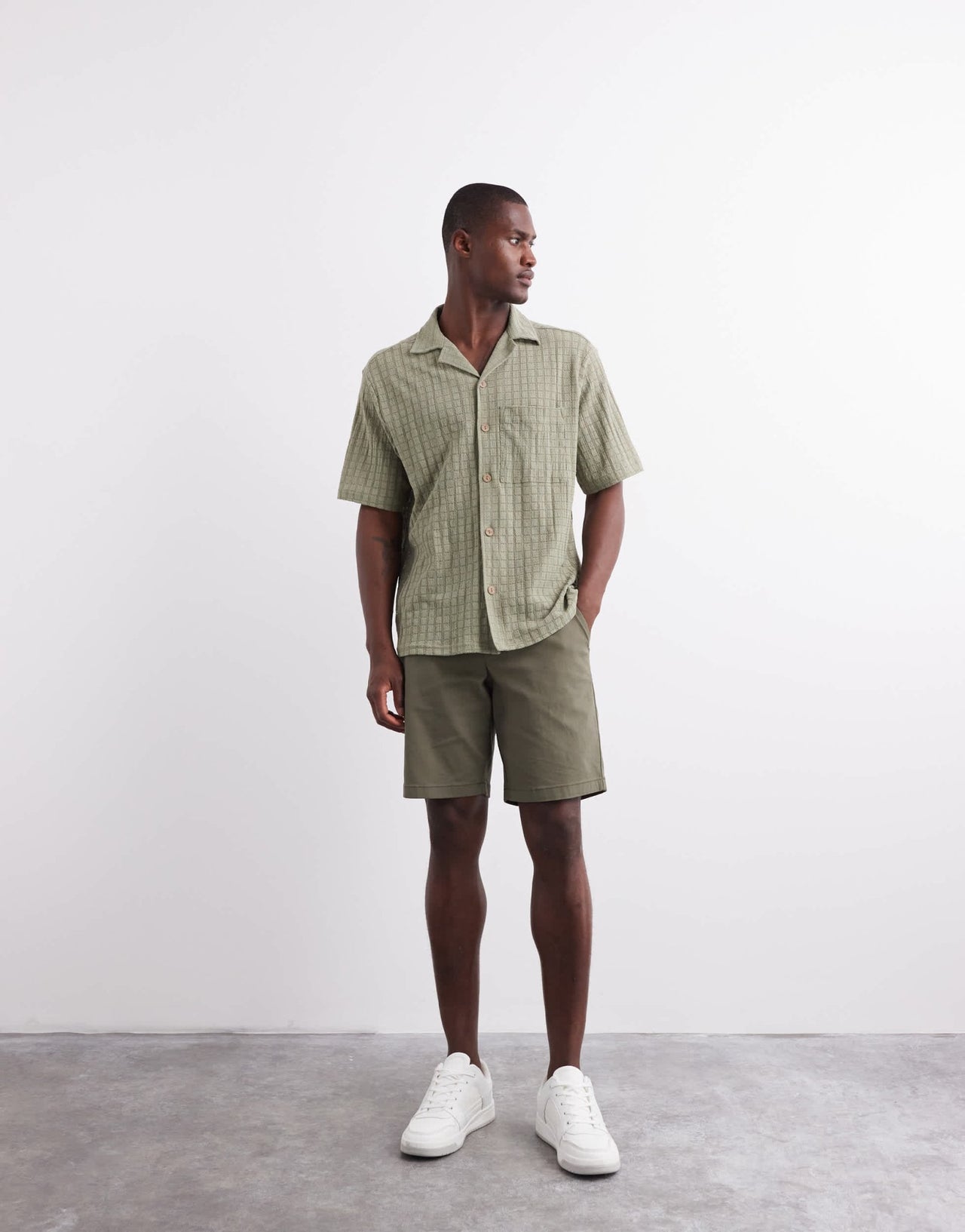 River Island revere collar textured shirt in khaki - ASOS Sample Sale