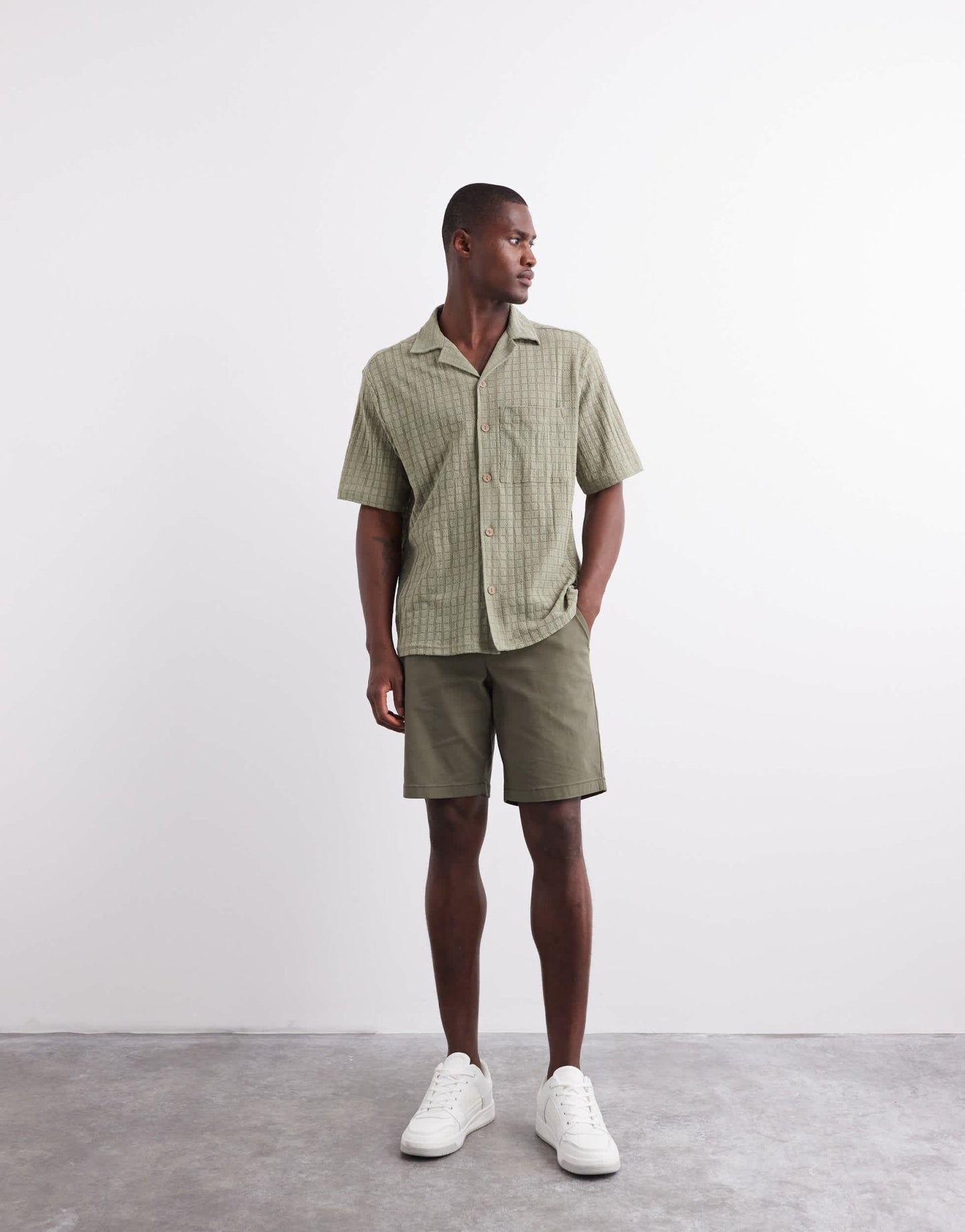 River Island revere collar textured shirt in khaki - ASOS Sample Sale