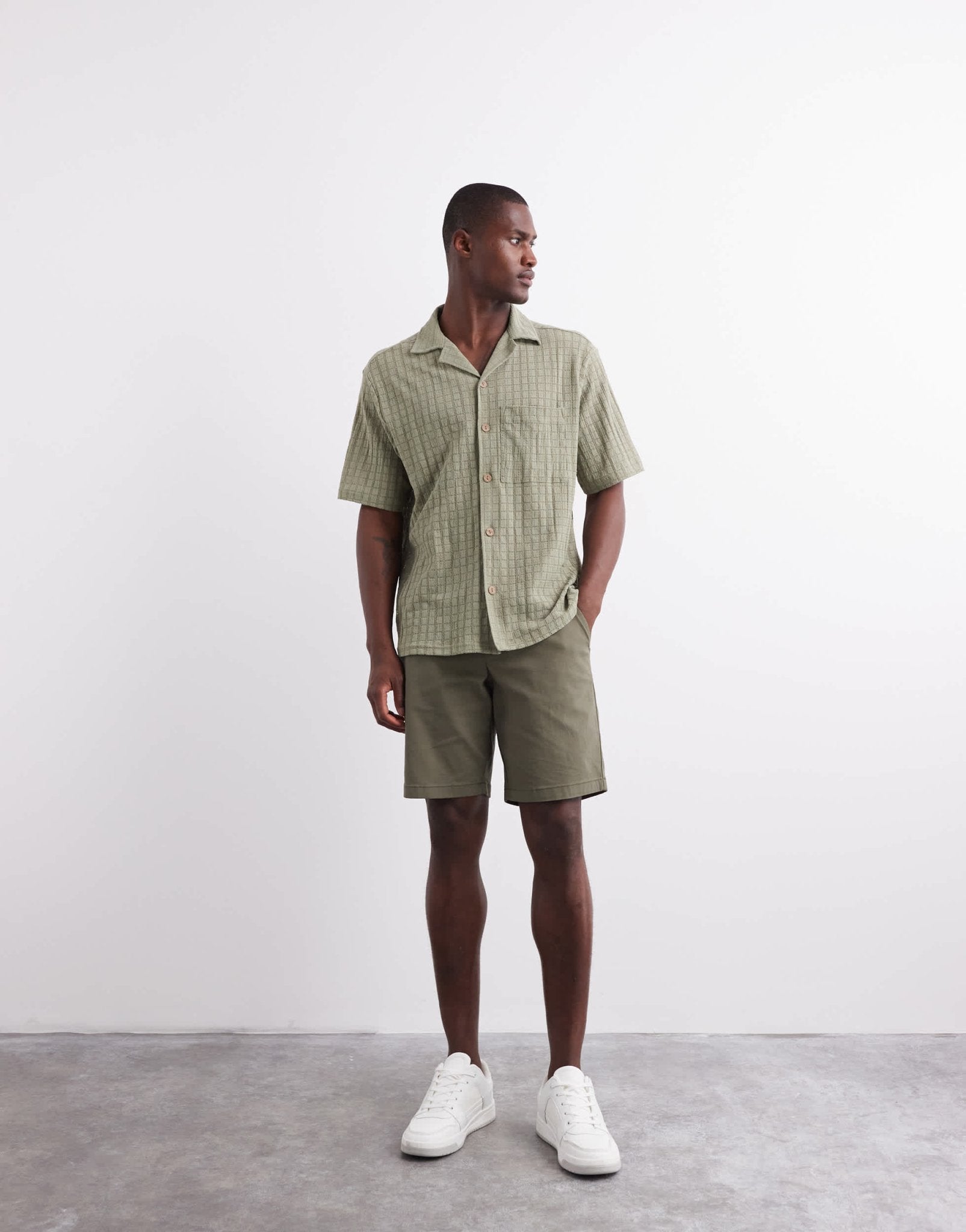 River Island revere collar textured shirt in khaki - ASOS Sample Sale