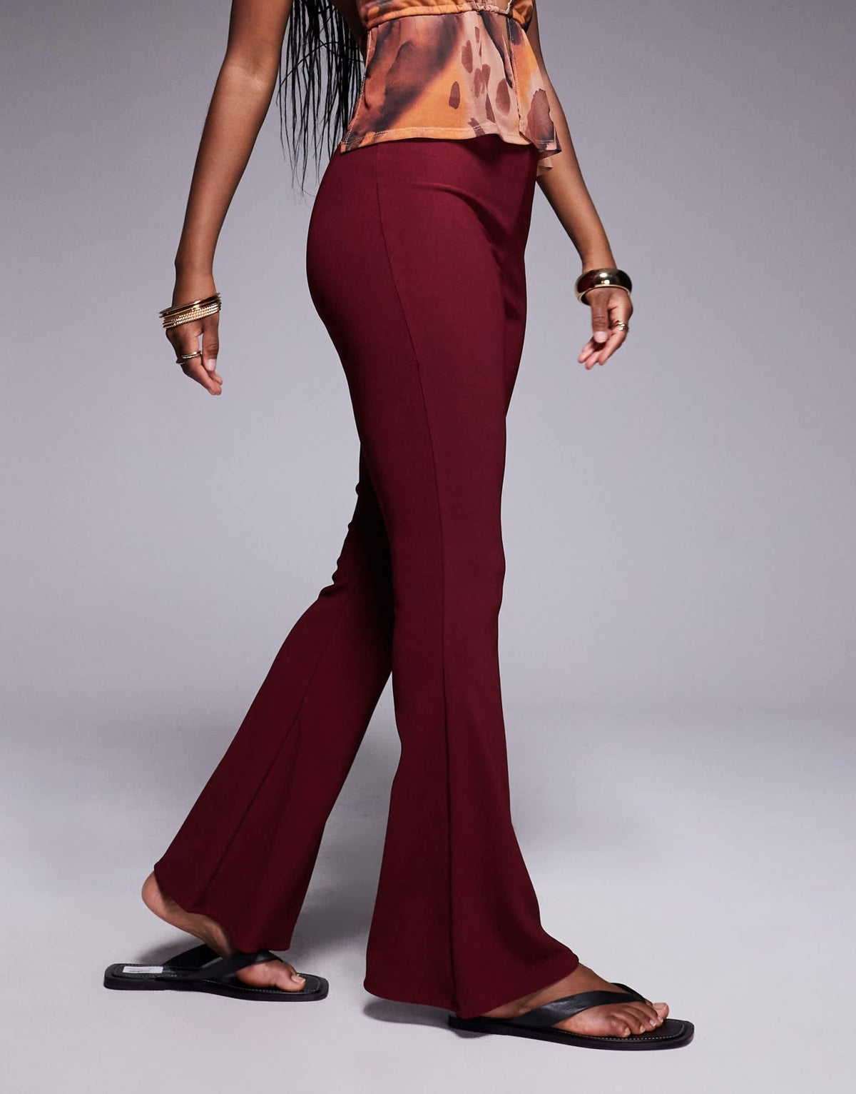 River Island ribbed flare trousers in burgundy - ASOS Sample Sale