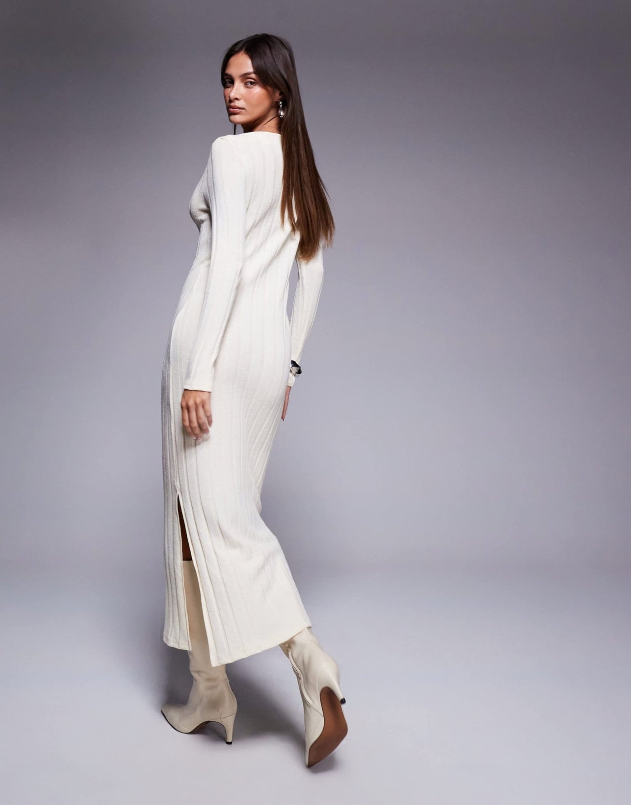 River Island ribbed midi dress in cream - ASOS Sample Sale