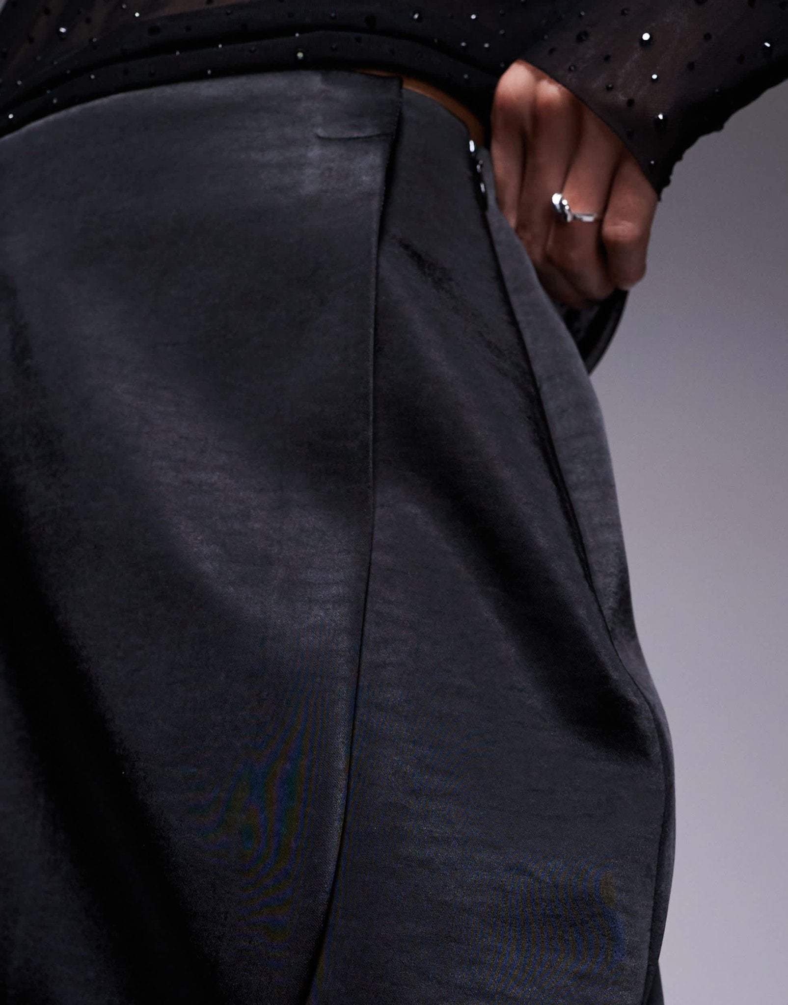 River Island satin mini skirt in black - ASOS Sample Sale