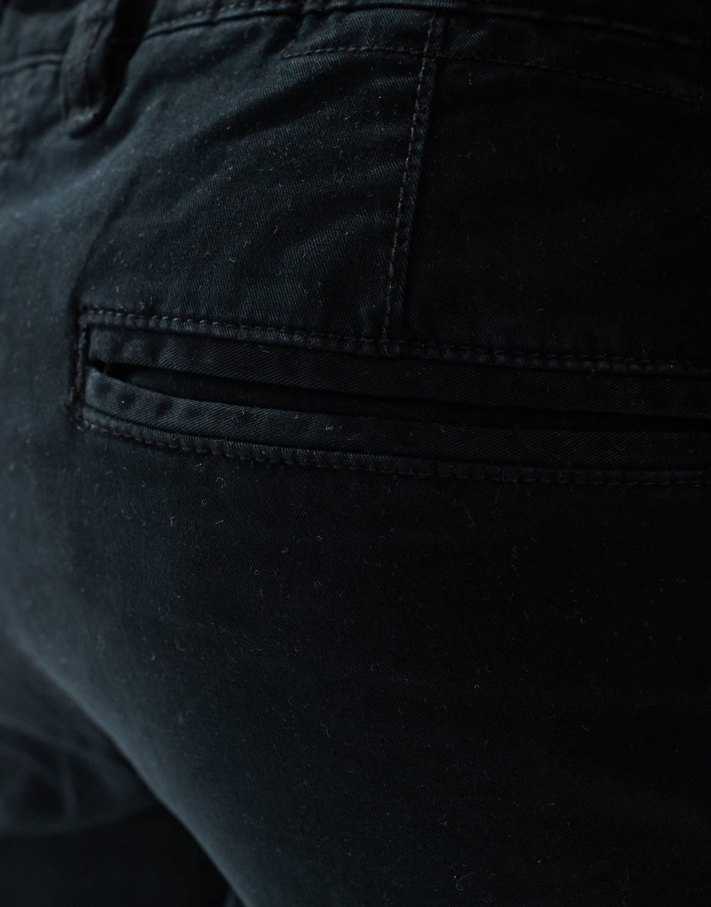 River Island slim fit casual chino trousers in black - ASOS Sample Sale