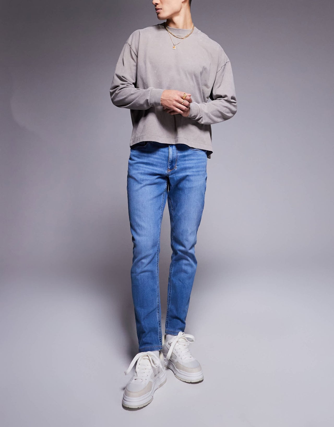 River Island slim fit jeans in medium blue - ASOS Sample Sale
