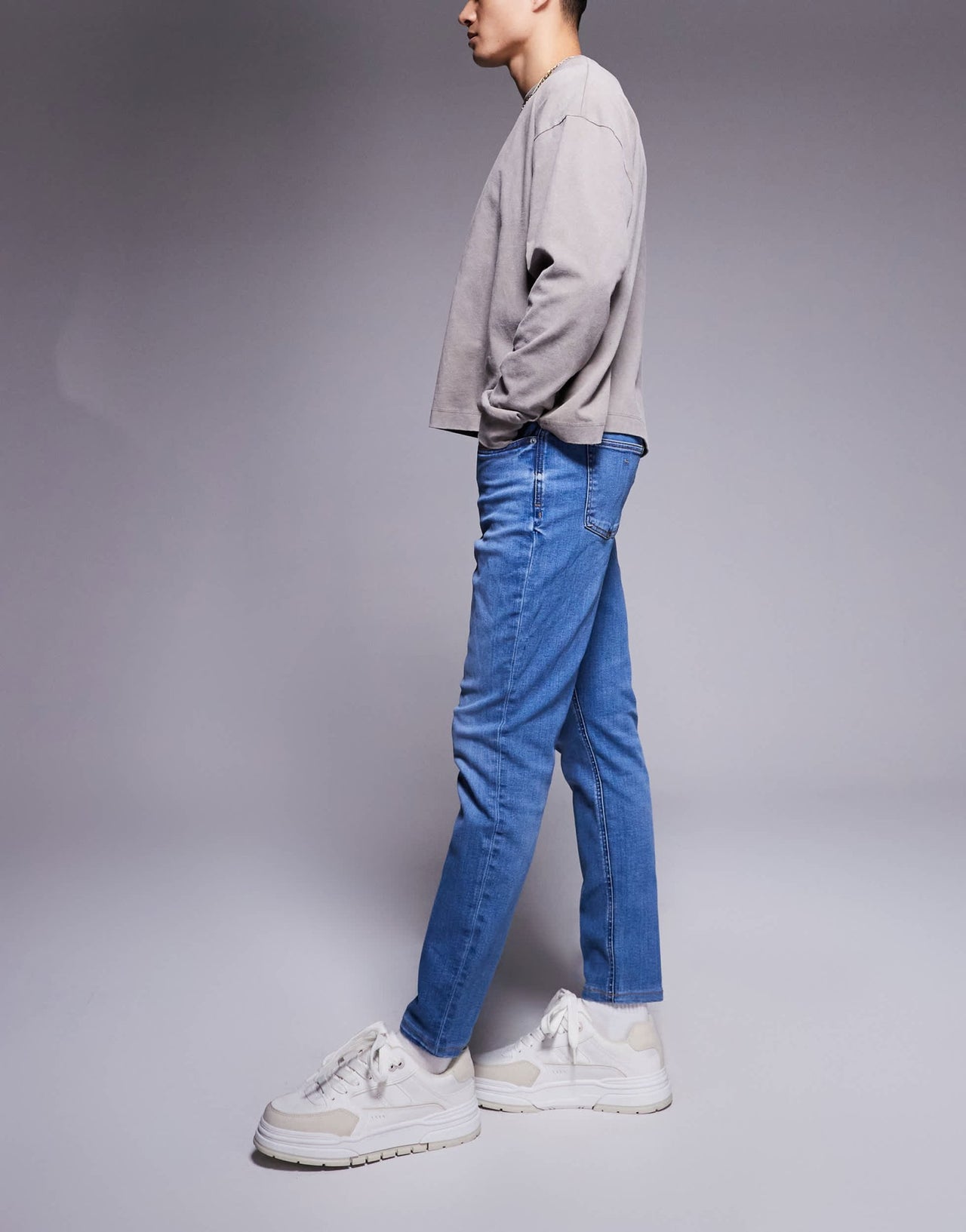 River Island slim fit jeans in medium blue - ASOS Sample Sale
