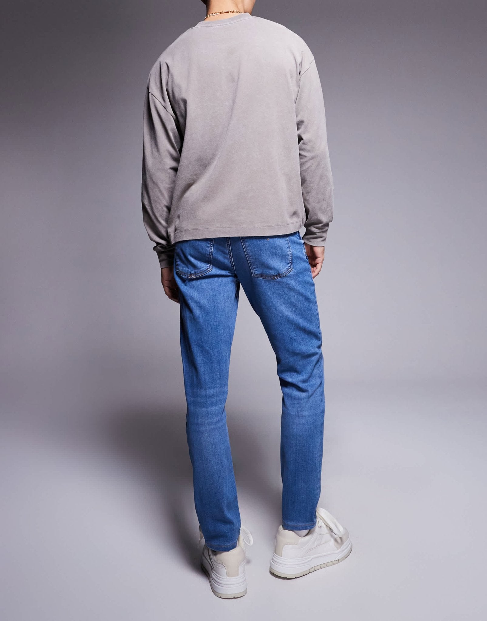 River Island slim fit jeans in medium blue - ASOS Sample Sale