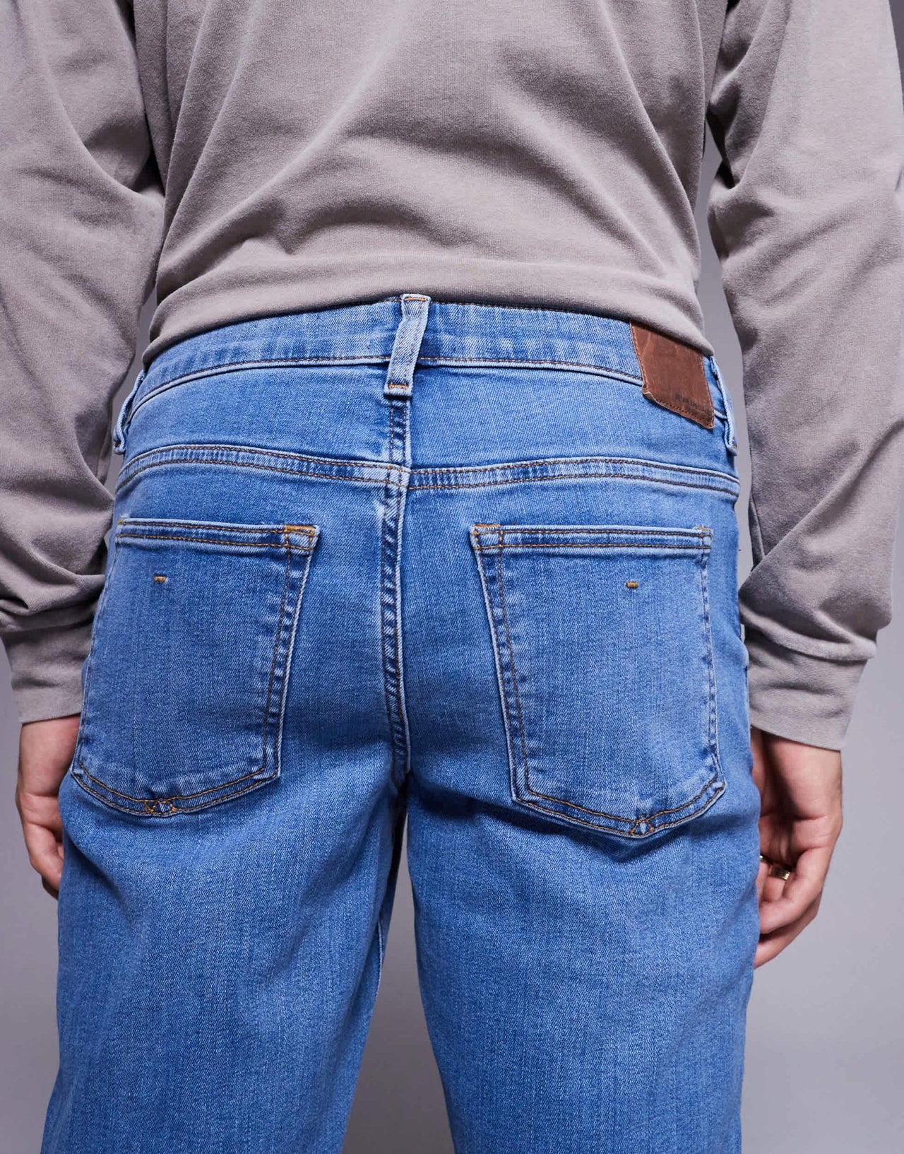 River Island slim fit jeans in medium blue - ASOS Sample Sale