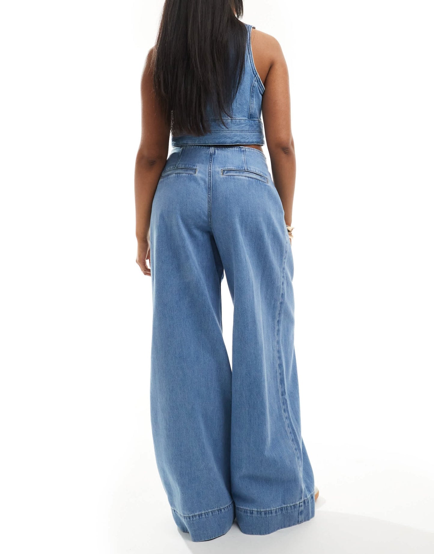 River Island slouchy jean in light blue - ASOS Sample Sale