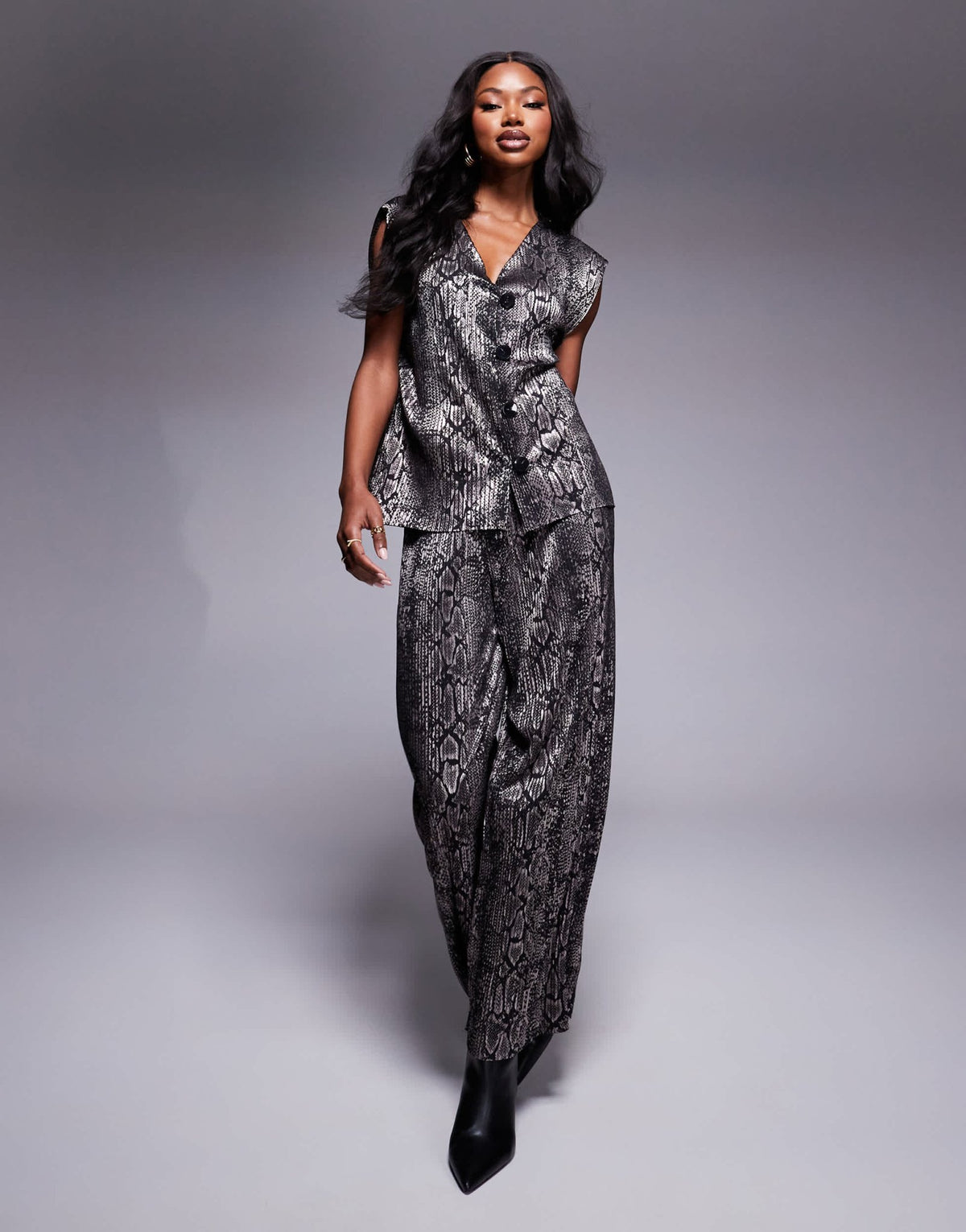 River Island snake plisse waistcoat co - ord in black - ASOS Sample Sale