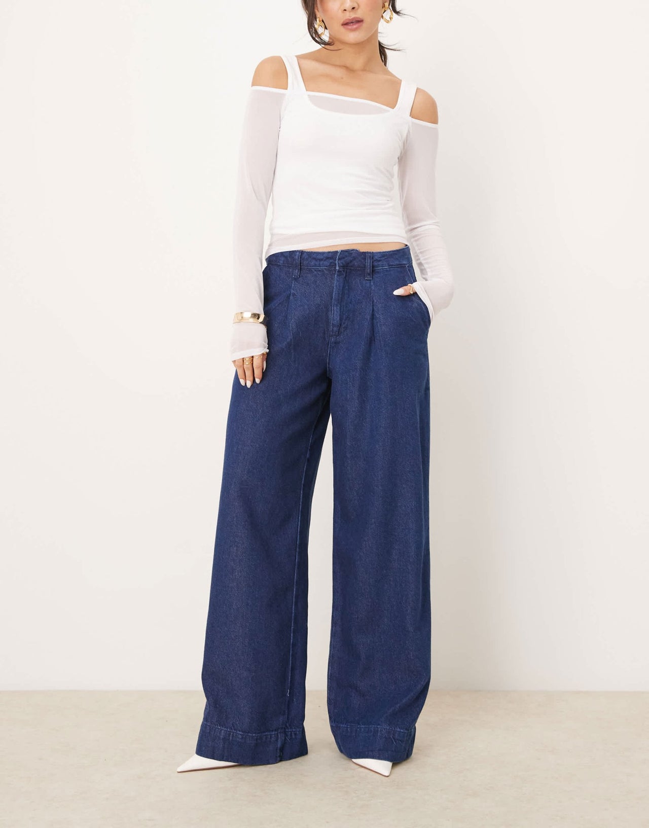 River Island tailored baggy jean in darkwash blue - ASOS Sample Sale