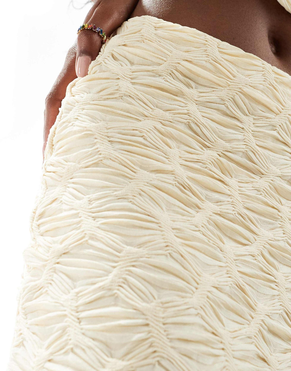 River Island textured midi skirt in cream - ASOS Sample Sale