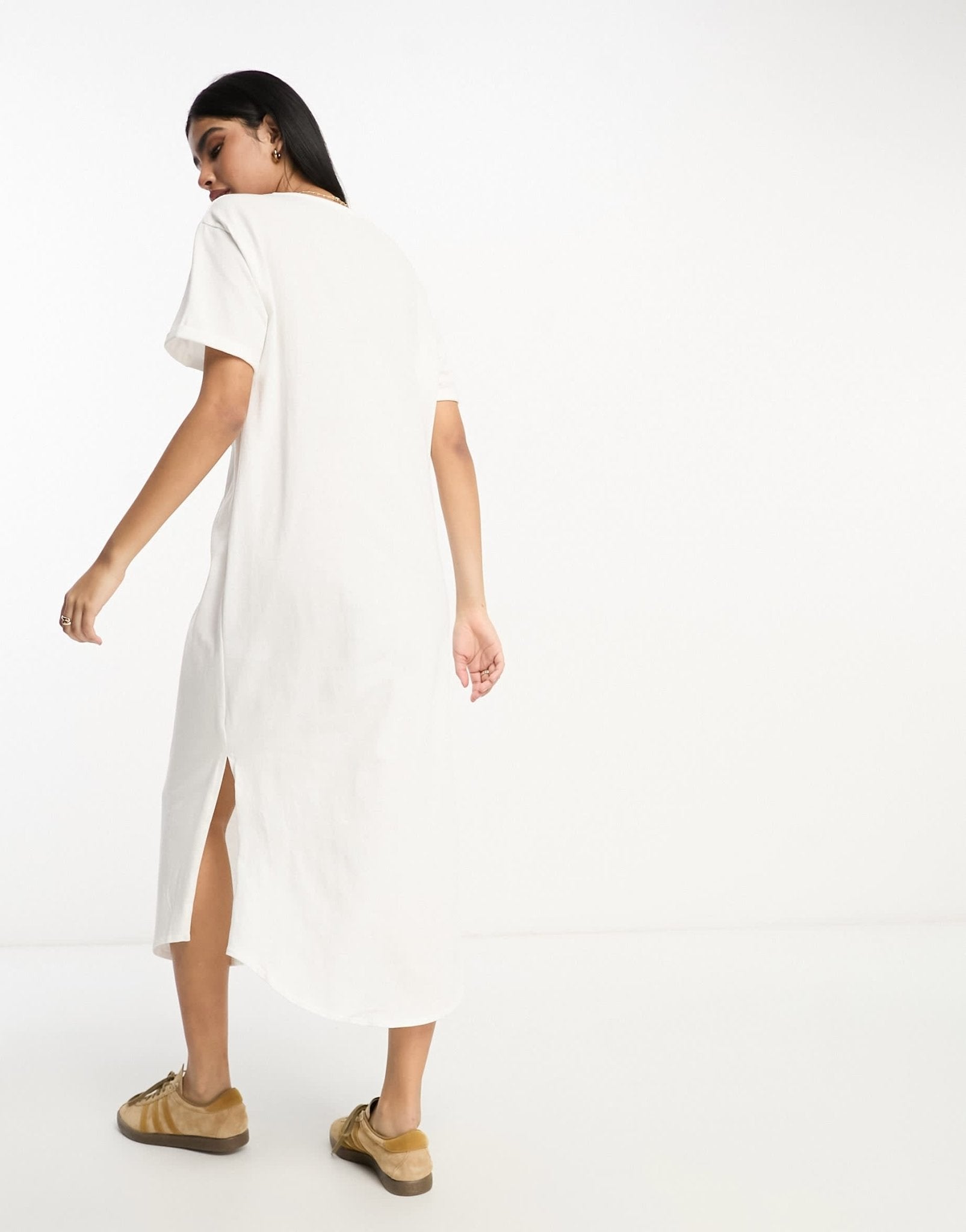 River Island twist front midi t-shirt dress in white - ASOS Sample Sale